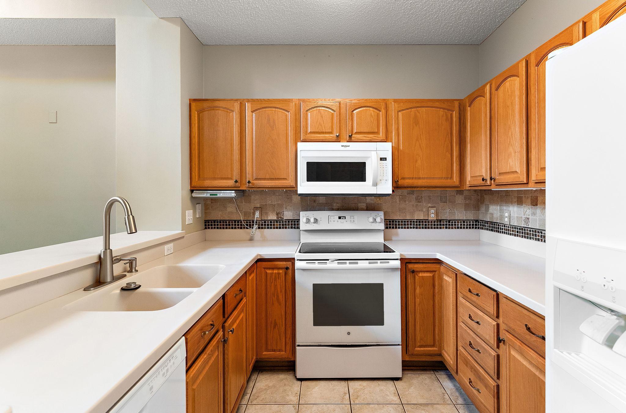View of Residential at 1610 Woodlynn Avenue #3, Maplewood MN 55109, Maplewood (15 of 51) - Mike Wilen | Minnesota Team Real Estate