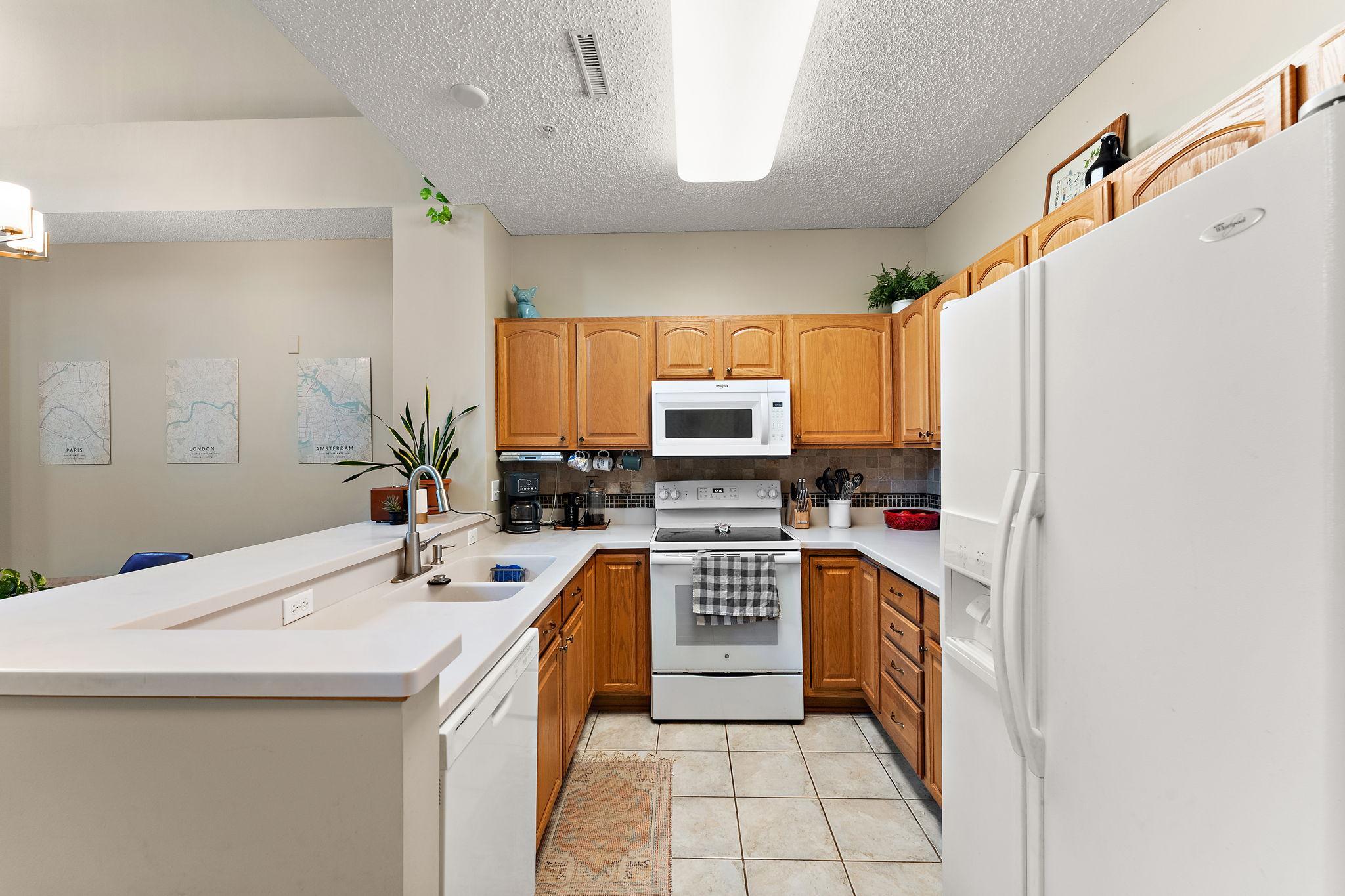 View of Residential at 1610 Woodlynn Avenue #3, Maplewood MN 55109, Maplewood (16 of 51) - Mike Wilen | Minnesota Team Real Estate