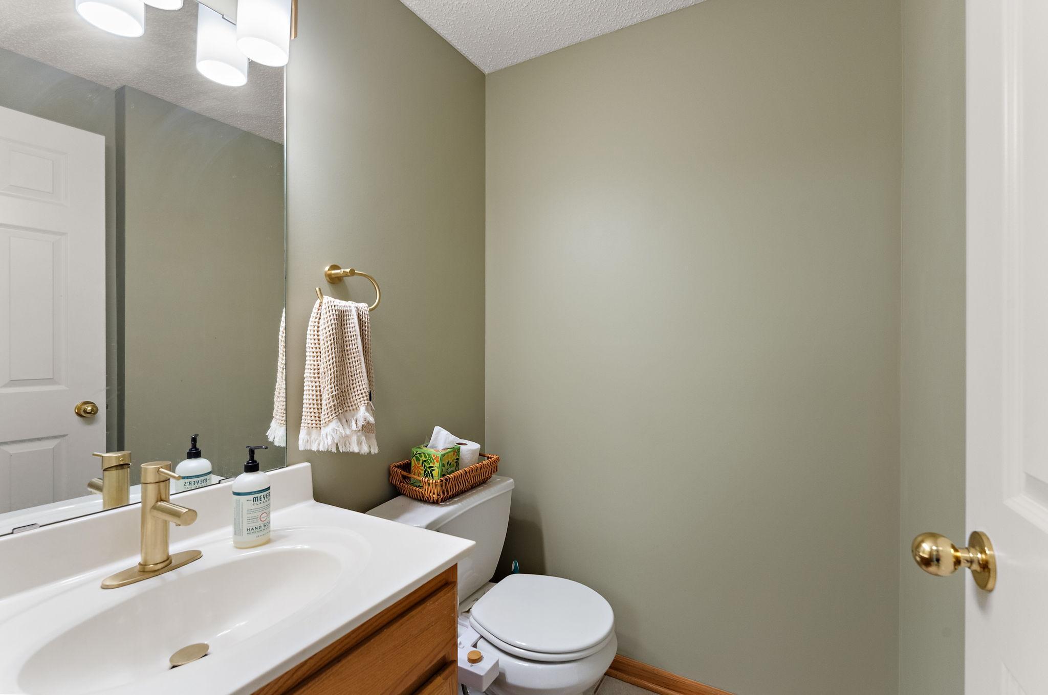 View of Residential at 1610 Woodlynn Avenue #3, Maplewood MN 55109, Maplewood (20 of 51) - Mike Wilen | Minnesota Team Real Estate