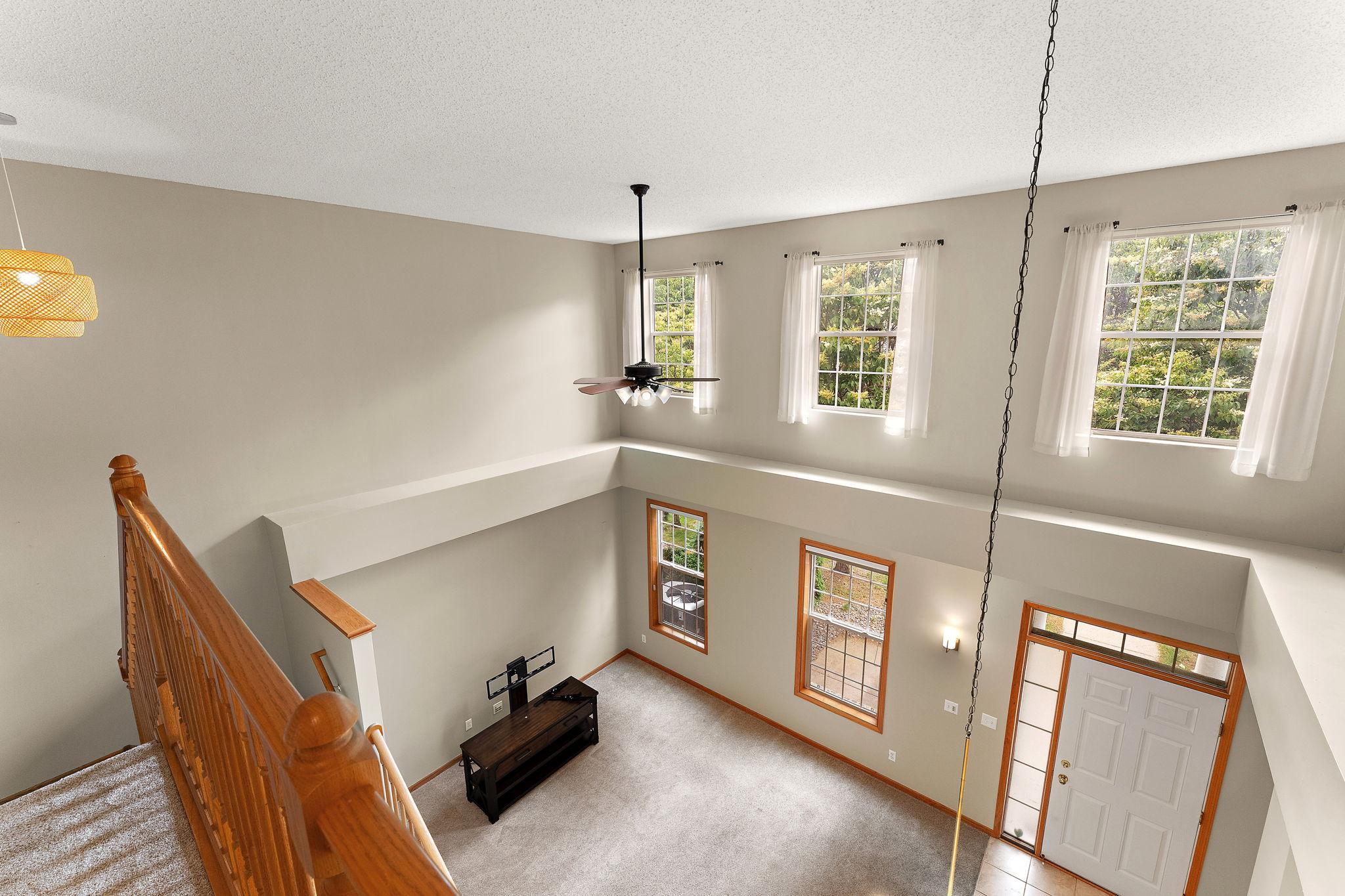 View of Residential at 1610 Woodlynn Avenue #3, Maplewood MN 55109, Maplewood (23 of 51) - Mike Wilen | Minnesota Team Real Estate