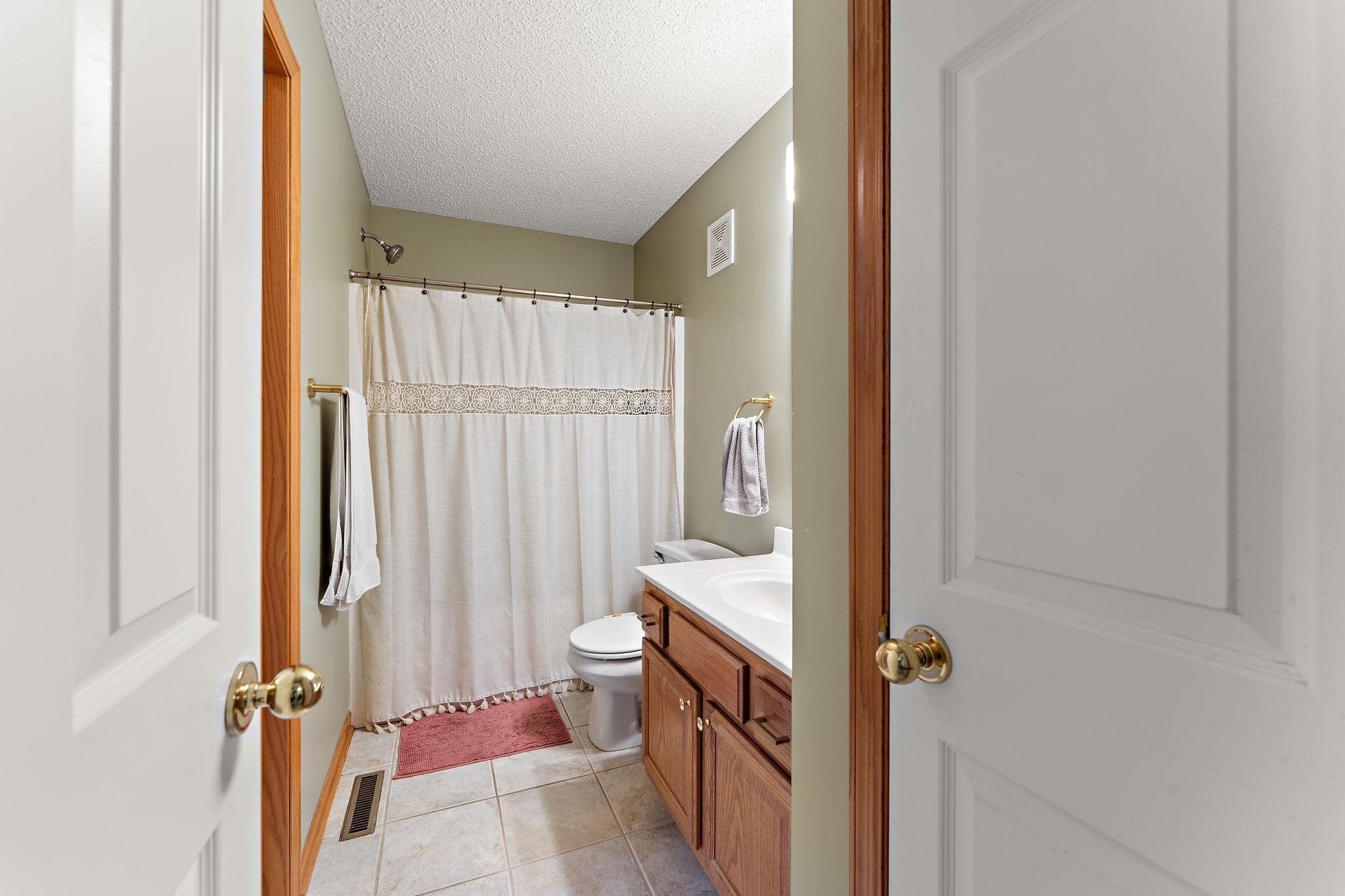 View of Residential at 1610 Woodlynn Avenue #3, Maplewood MN 55109, Maplewood (28 of 51) - Mike Wilen | Minnesota Team Real Estate
