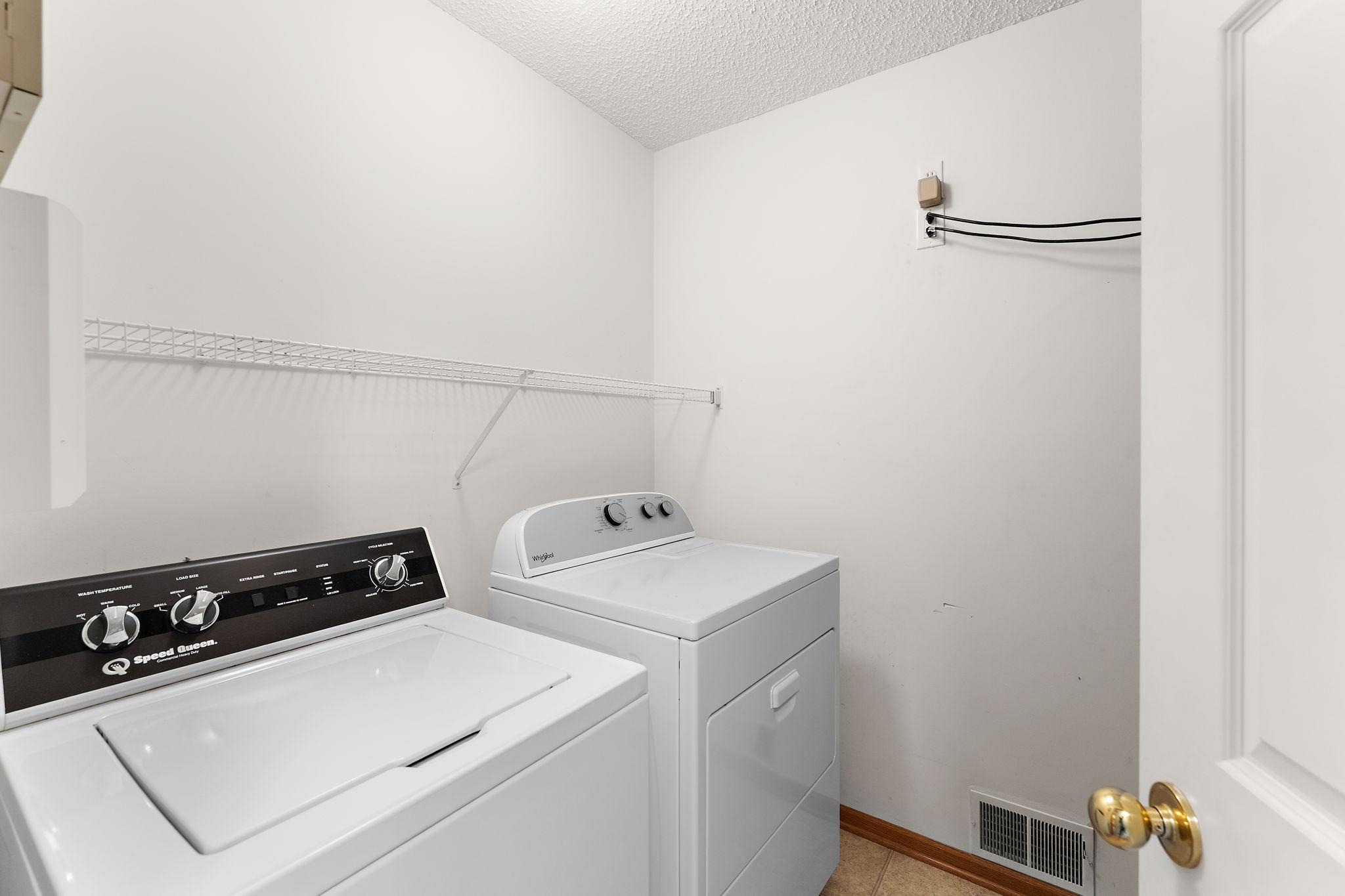 View of Residential at 1610 Woodlynn Avenue #3, Maplewood MN 55109, Maplewood (39 of 51) - Mike Wilen | Minnesota Team Real Estate