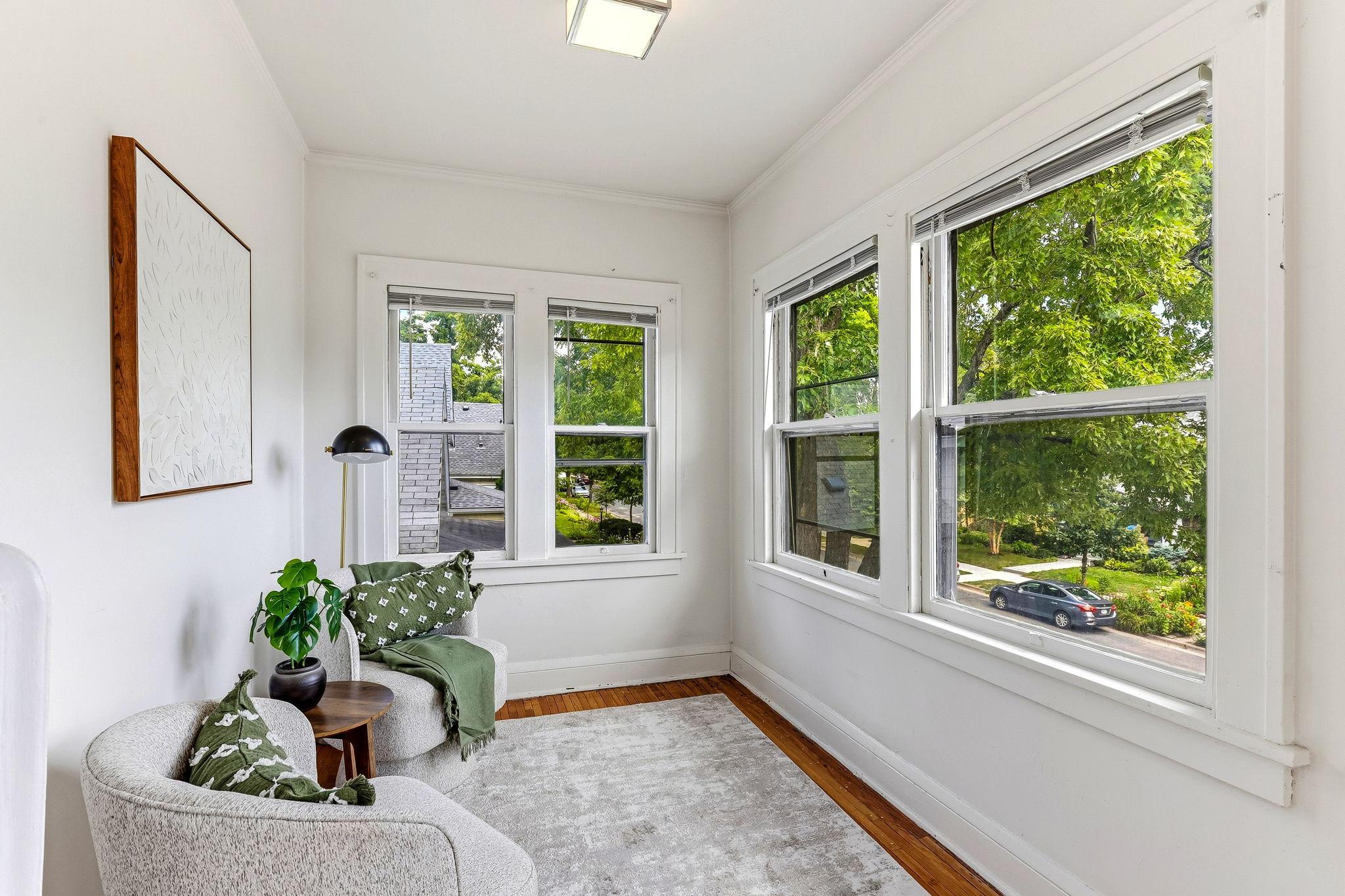 View of Residential Income at 256 Russell Avenue, Minneapolis MN 55405, Minneapolis (11 of 37) - Mike Wilen | Minnesota Team Real Estate