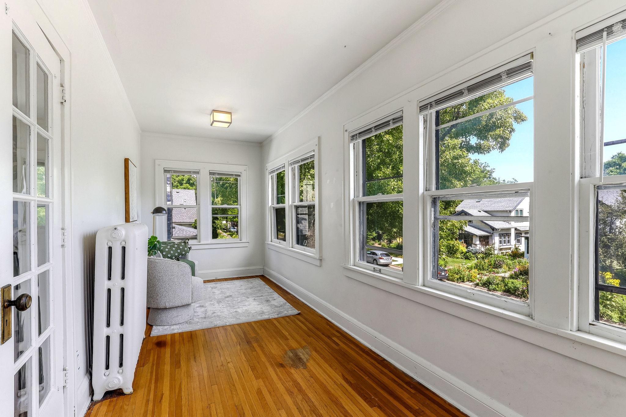 View of Residential Income at 256 Russell Avenue, Minneapolis MN 55405, Minneapolis (6 of 37) - Mike Wilen | Minnesota Team Real Estate