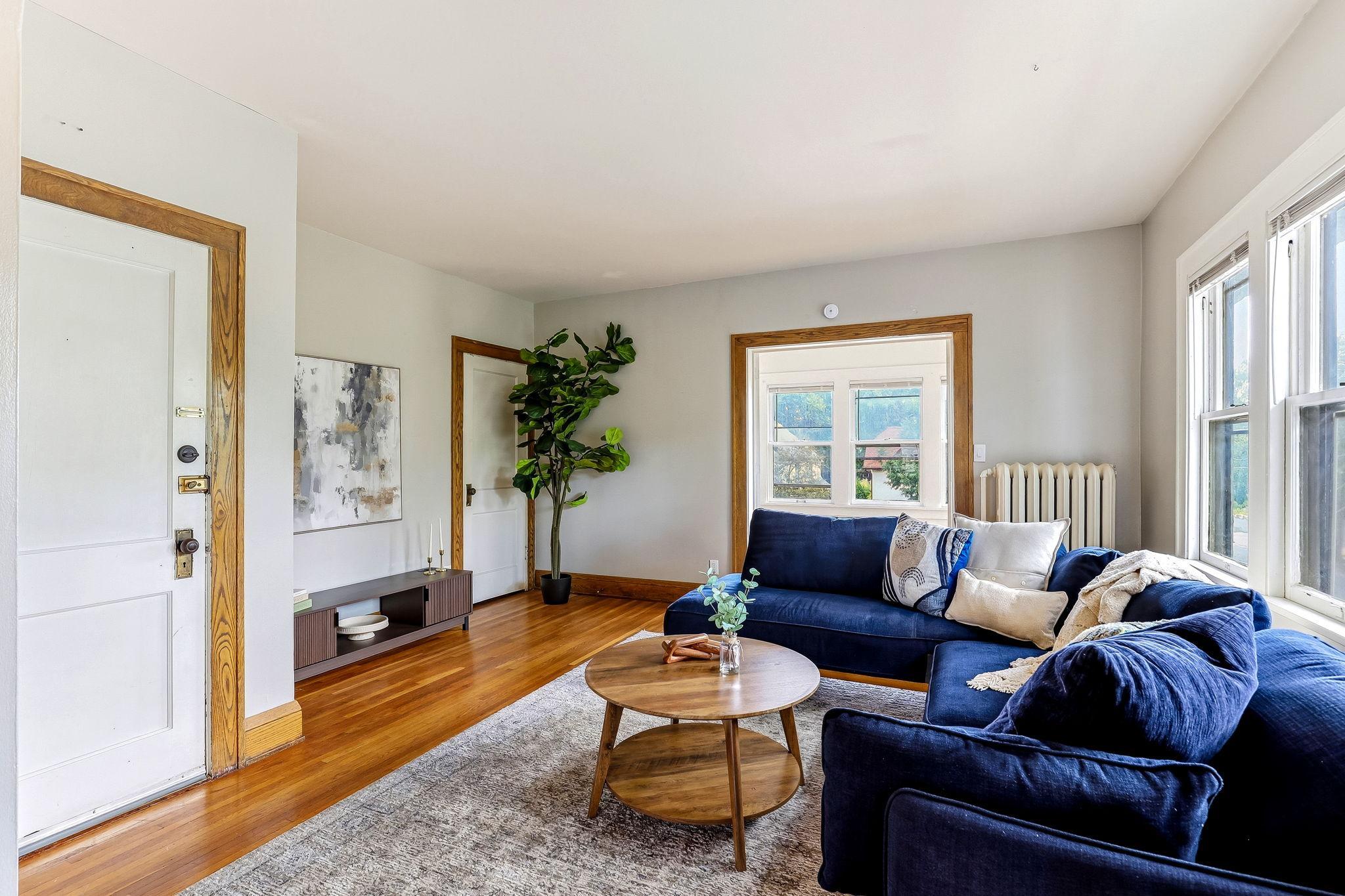 View of Residential Income at 256 Russell Avenue, Minneapolis MN 55405, Minneapolis (4 of 37) - Mike Wilen | Minnesota Team Real Estate