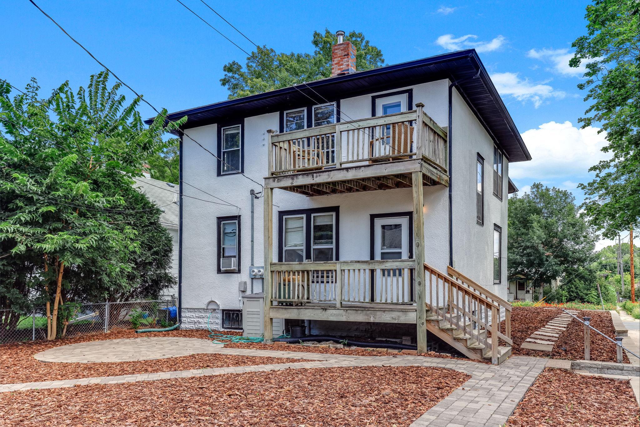 View of Residential Income at 256 Russell Avenue, Minneapolis MN 55405, Minneapolis (30 of 37) - Mike Wilen | Minnesota Team Real Estate
