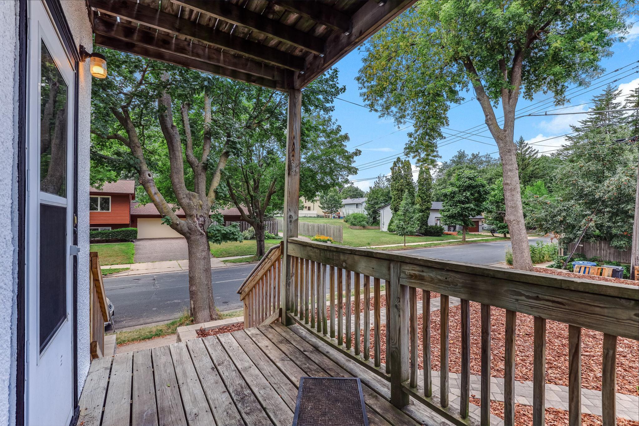 View of Residential Income at 256 Russell Avenue, Minneapolis MN 55405, Minneapolis (34 of 37) - Mike Wilen | Minnesota Team Real Estate