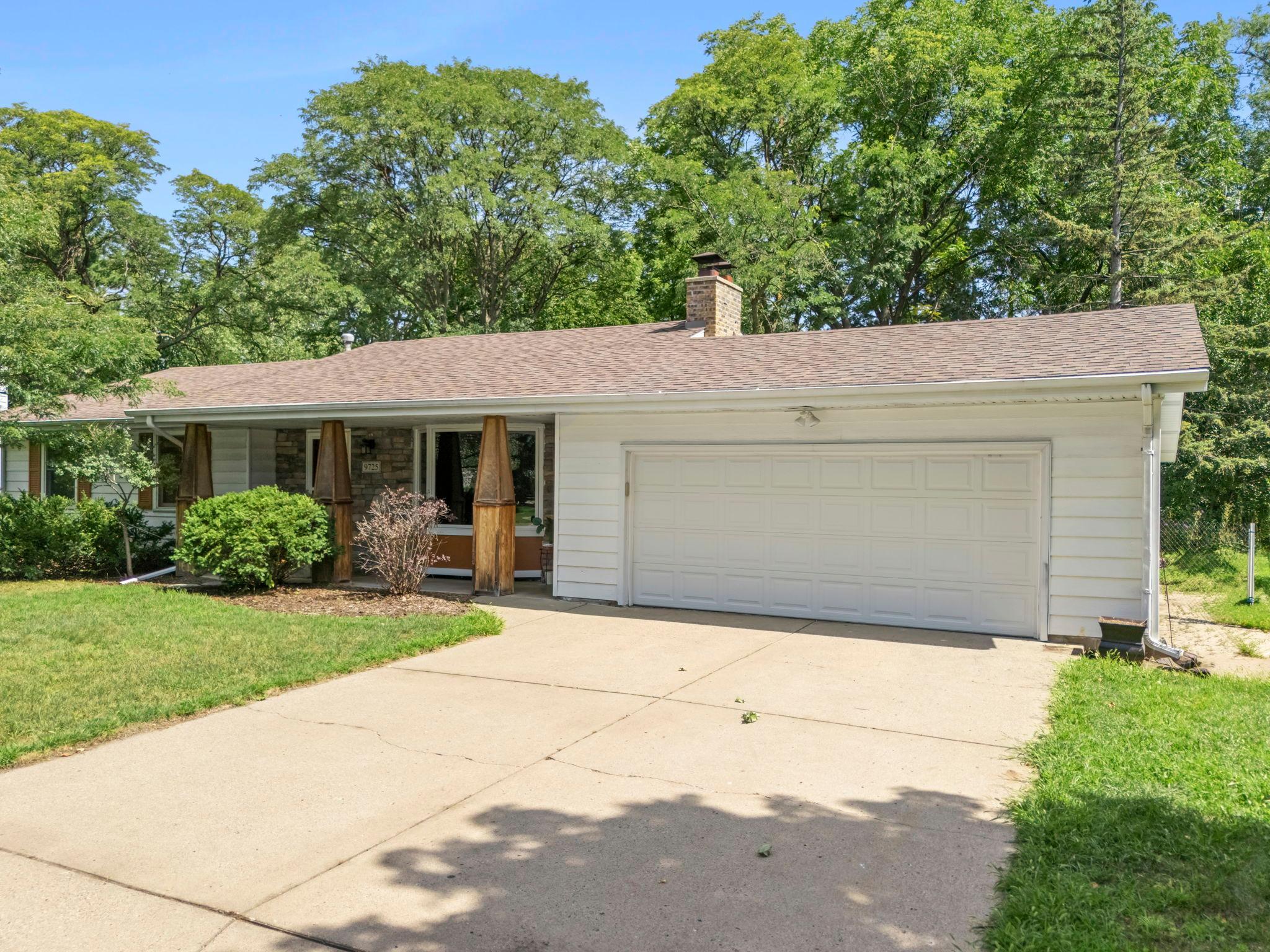 View of Residential at 9725 Queen Road, Bloomington MN 55431, Bloomington - Mike Wilen | Minnesota Team Real Estate