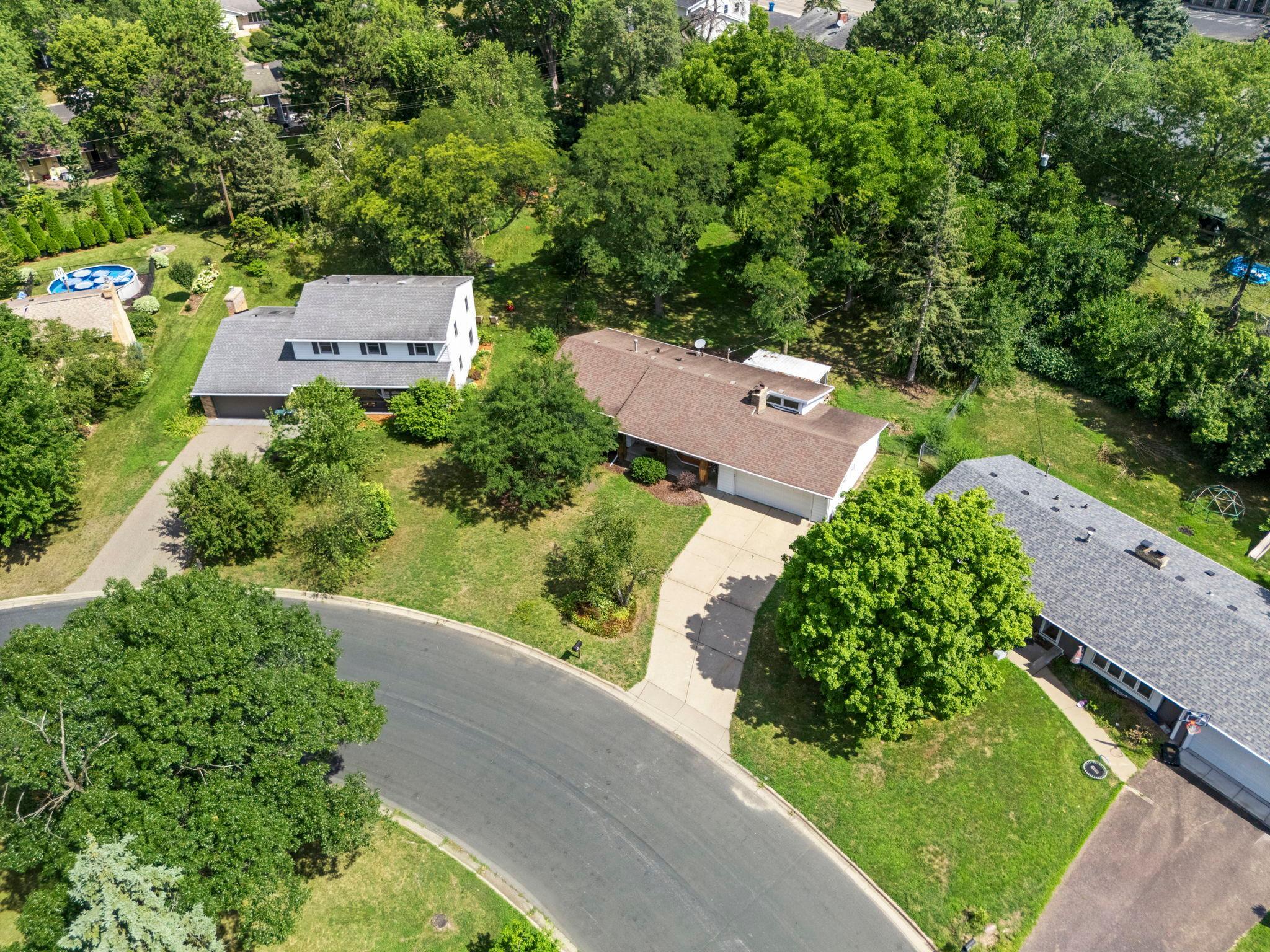 View of Residential at 9725 Queen Road, Bloomington MN 55431, Bloomington (2 of 27) - Mike Wilen | Minnesota Team Real Estate