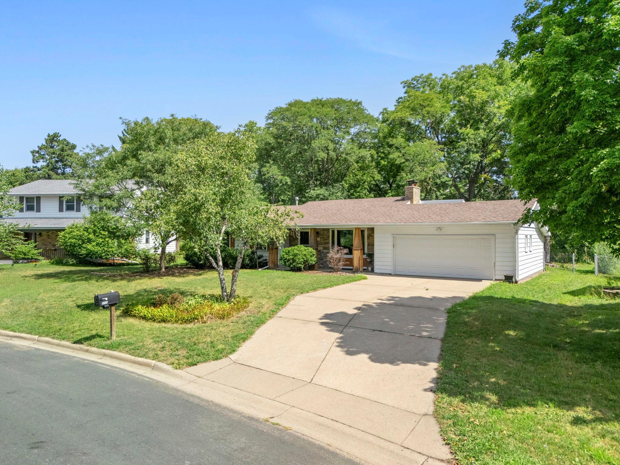 View of Residential at 9725 Queen Road, Bloomington MN 55431, Bloomington (27 of 27) - Mike Wilen | Minnesota Team Real Estate