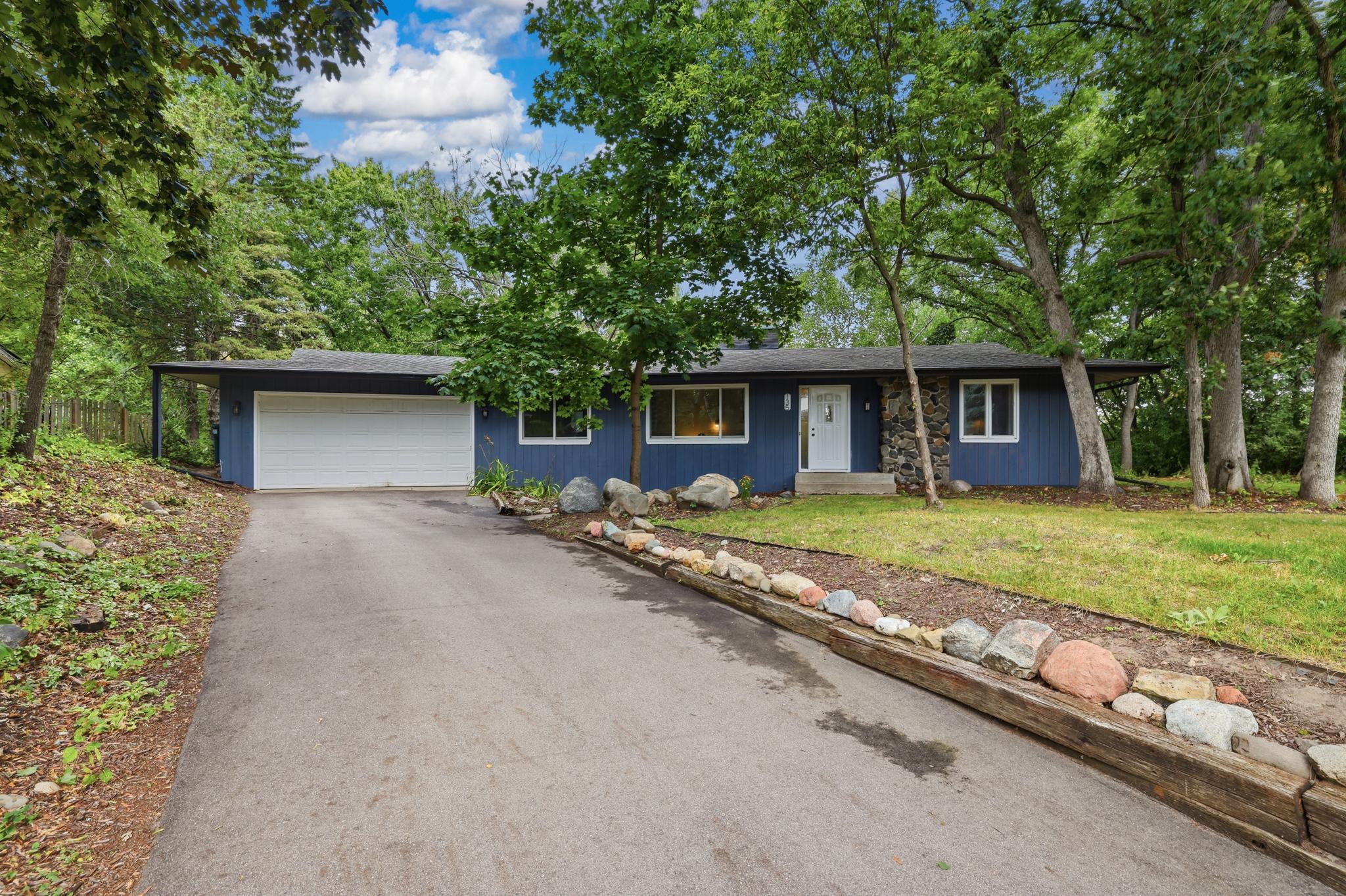 View of Single Family at 135 Sabra Court, Apple Valley - Mike Wilen | Minnesota Team Real Estate