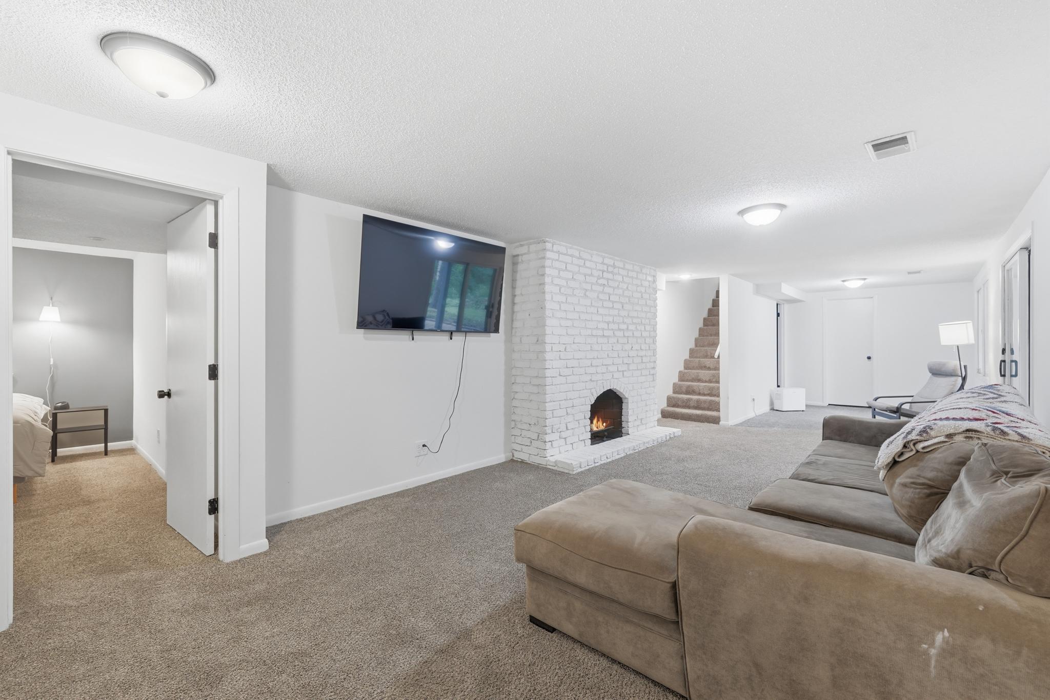 View of Residential at 135 Sabra Court, Apple Valley MN 55124, Apple Valley (23 of 37) - Mike Wilen | Minnesota Team Real Estate