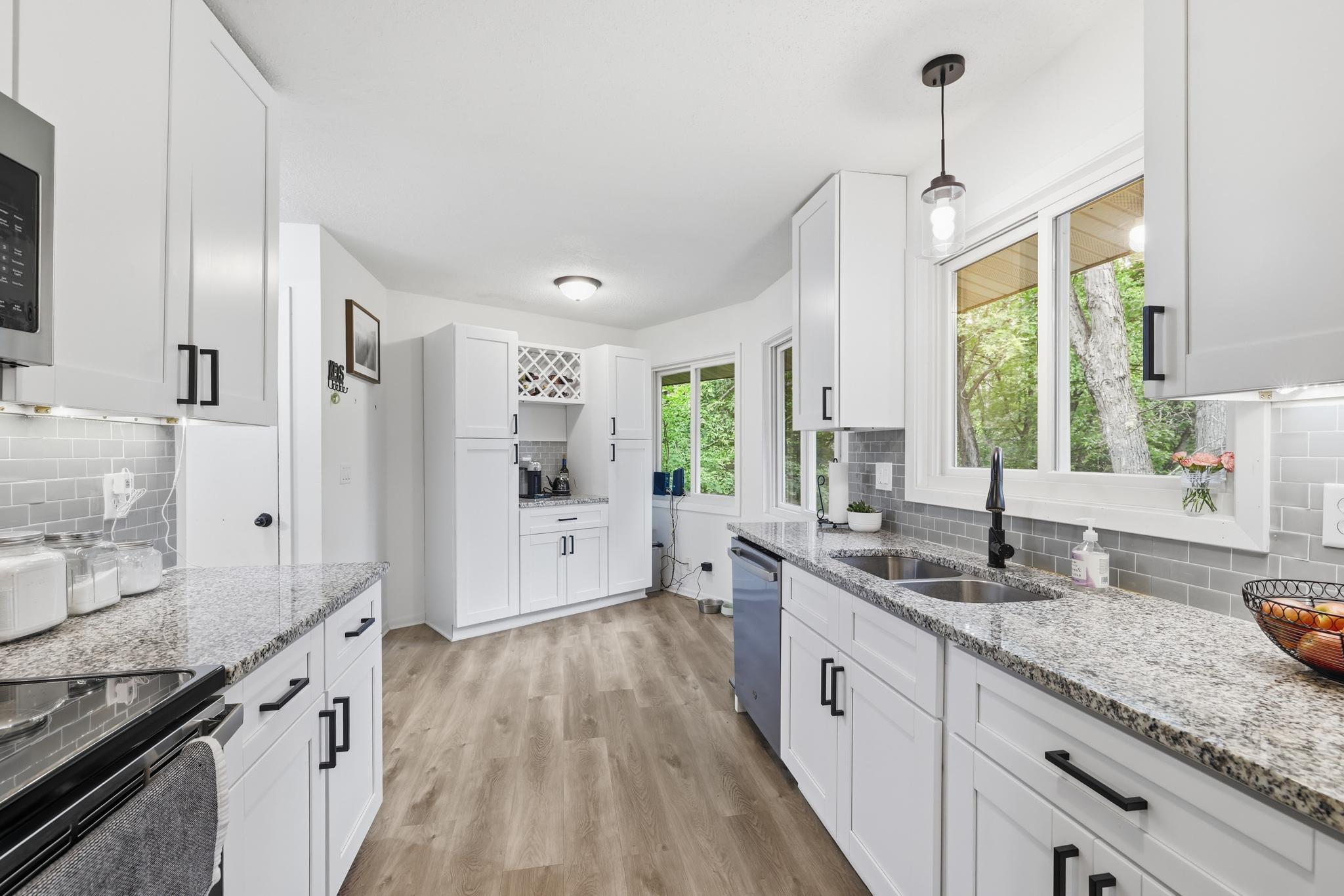 View of Residential at 135 Sabra Court, Apple Valley MN 55124, Apple Valley (9 of 37) - Mike Wilen | Minnesota Team Real Estate