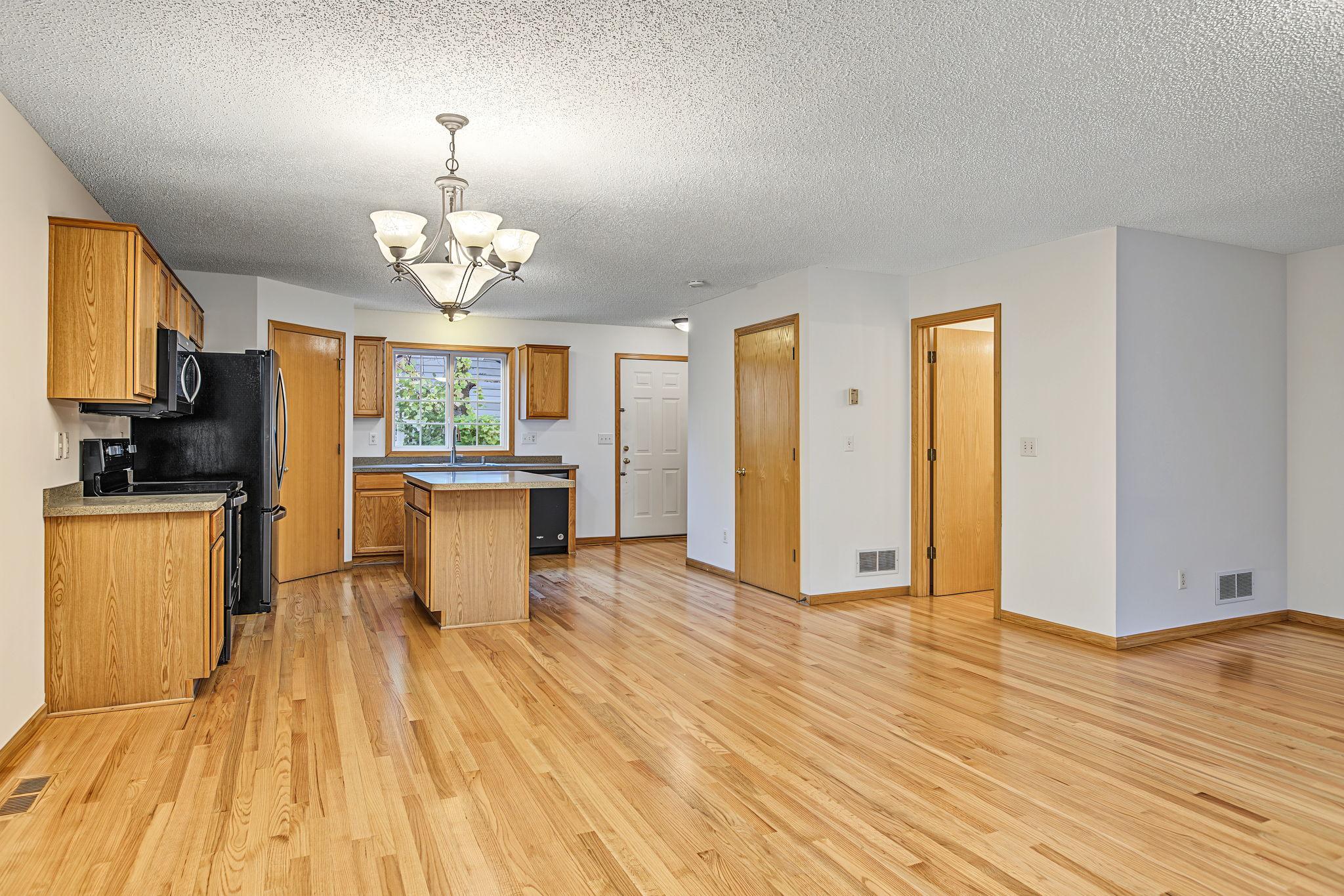 View of Residential at 12 City View Lane, Saint Paul MN 55107, Saint Paul (17 of 35) - Mike Wilen | Minnesota Team Real Estate