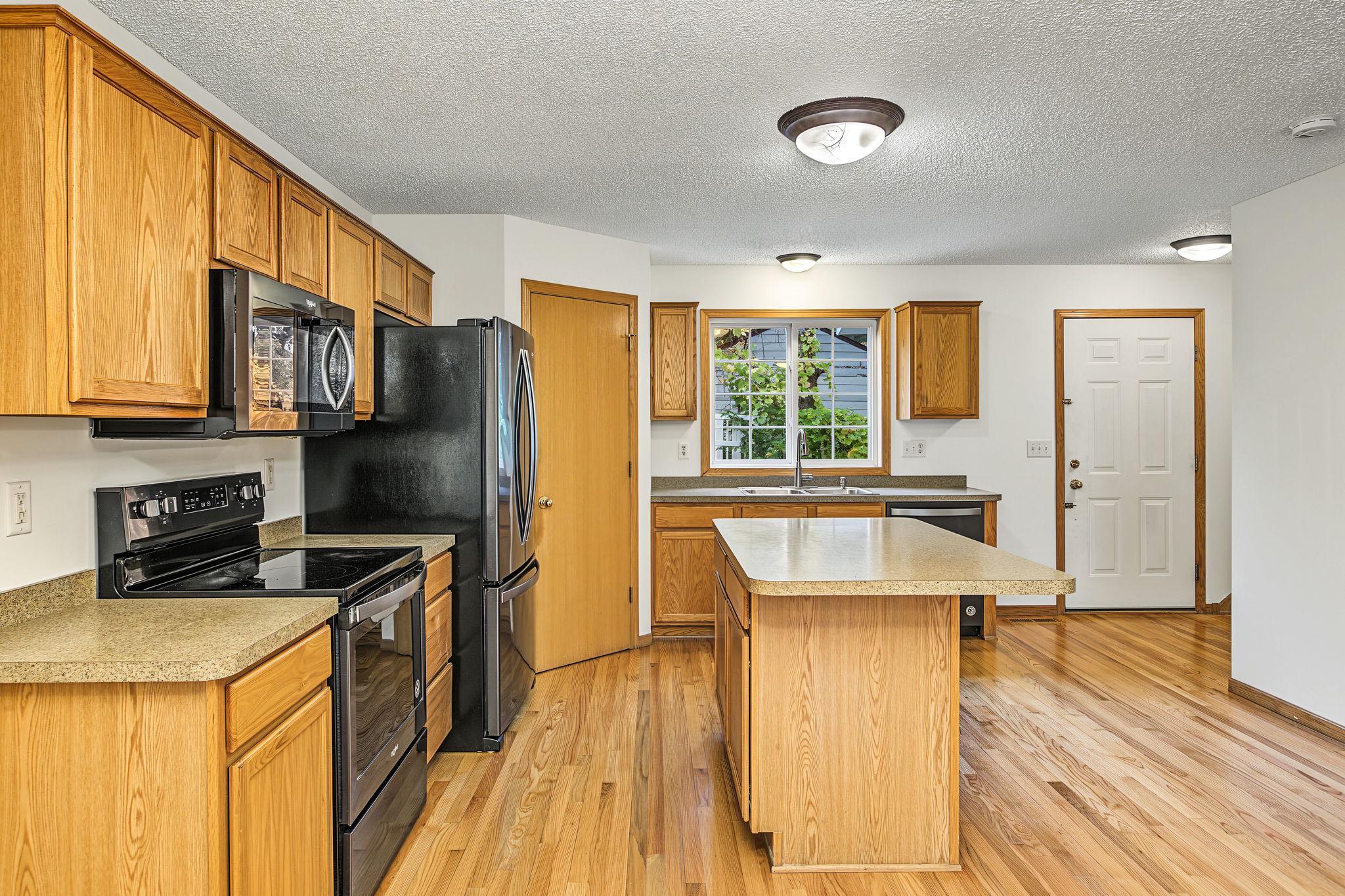 View of Residential at 12 City View Lane, Saint Paul MN 55107, Saint Paul (14 of 35) - Mike Wilen | Minnesota Team Real Estate
