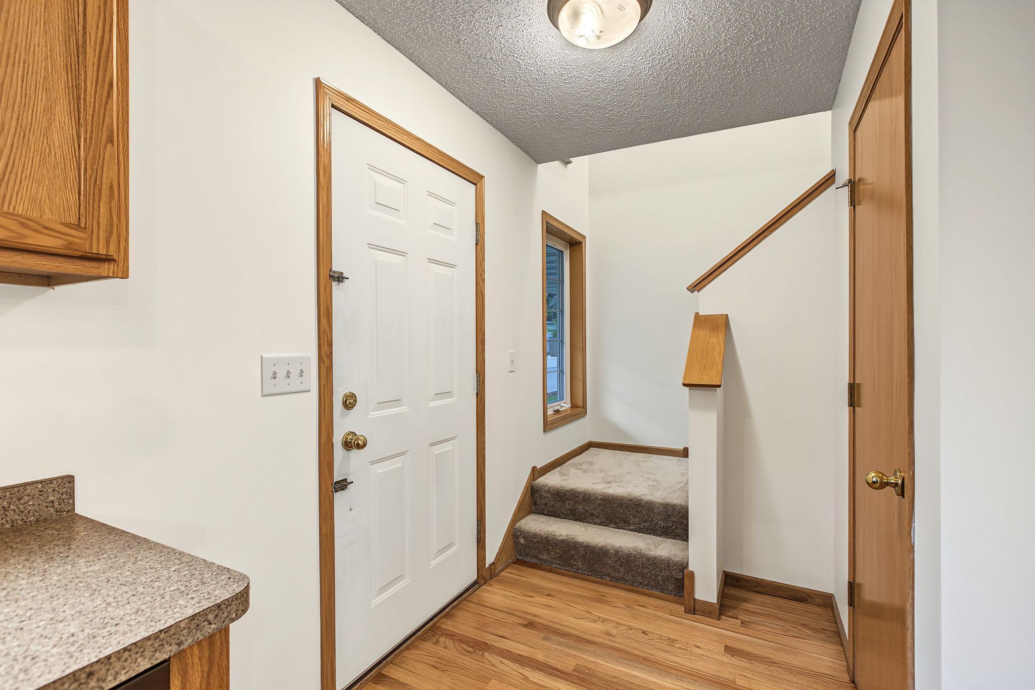 View of Residential at 12 City View Lane, Saint Paul MN 55107, Saint Paul (13 of 35) - Mike Wilen | Minnesota Team Real Estate