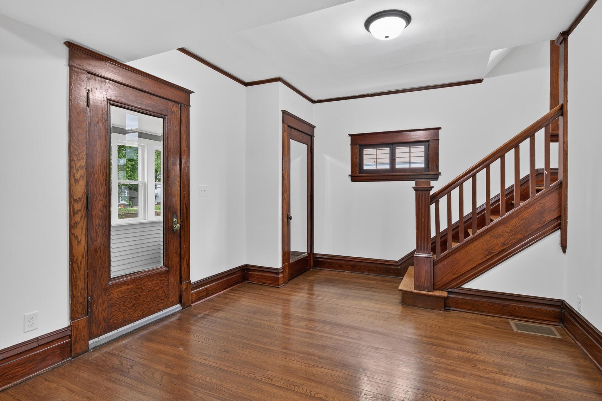 View of Residential at 2162 Dayton Avenue, Saint Paul MN 55104, Saint Paul (5 of 63) - Mike Wilen | Minnesota Team Real Estate