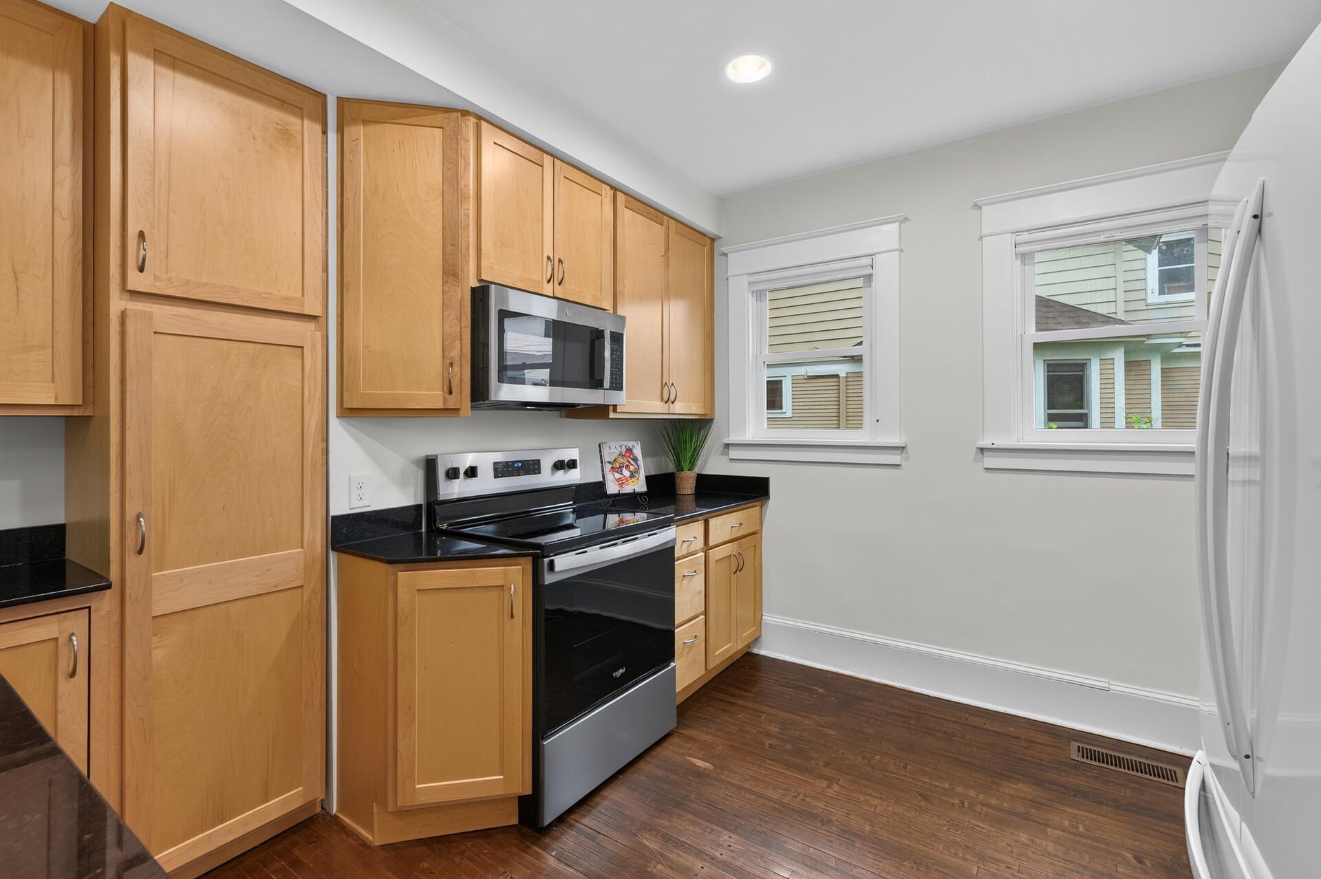 View of Residential at 2162 Dayton Avenue, Saint Paul MN 55104, Saint Paul (17 of 63) - Mike Wilen | Minnesota Team Real Estate