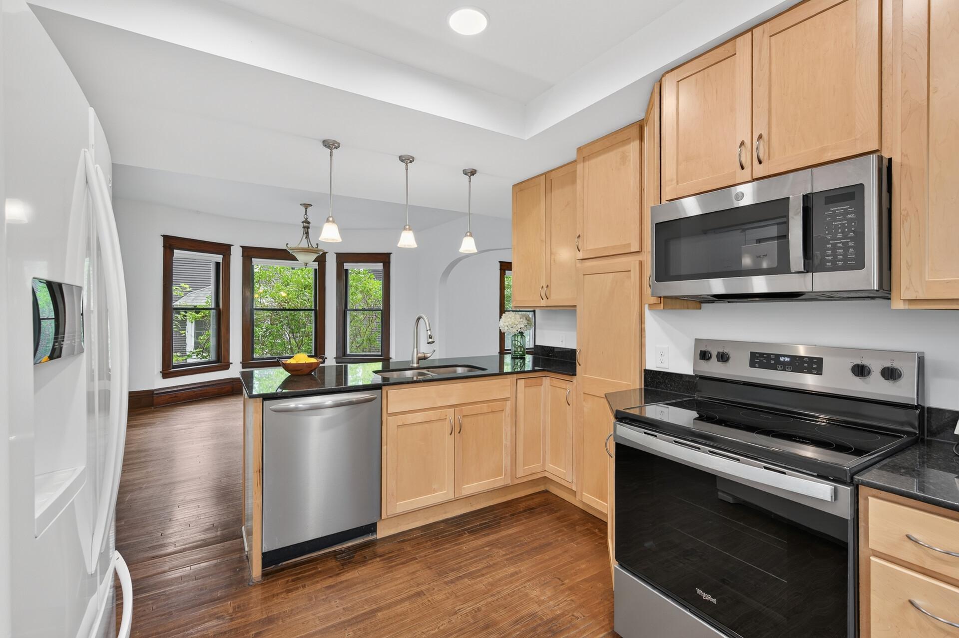 View of Residential at 2162 Dayton Avenue, Saint Paul MN 55104, Saint Paul (18 of 63) - Mike Wilen | Minnesota Team Real Estate