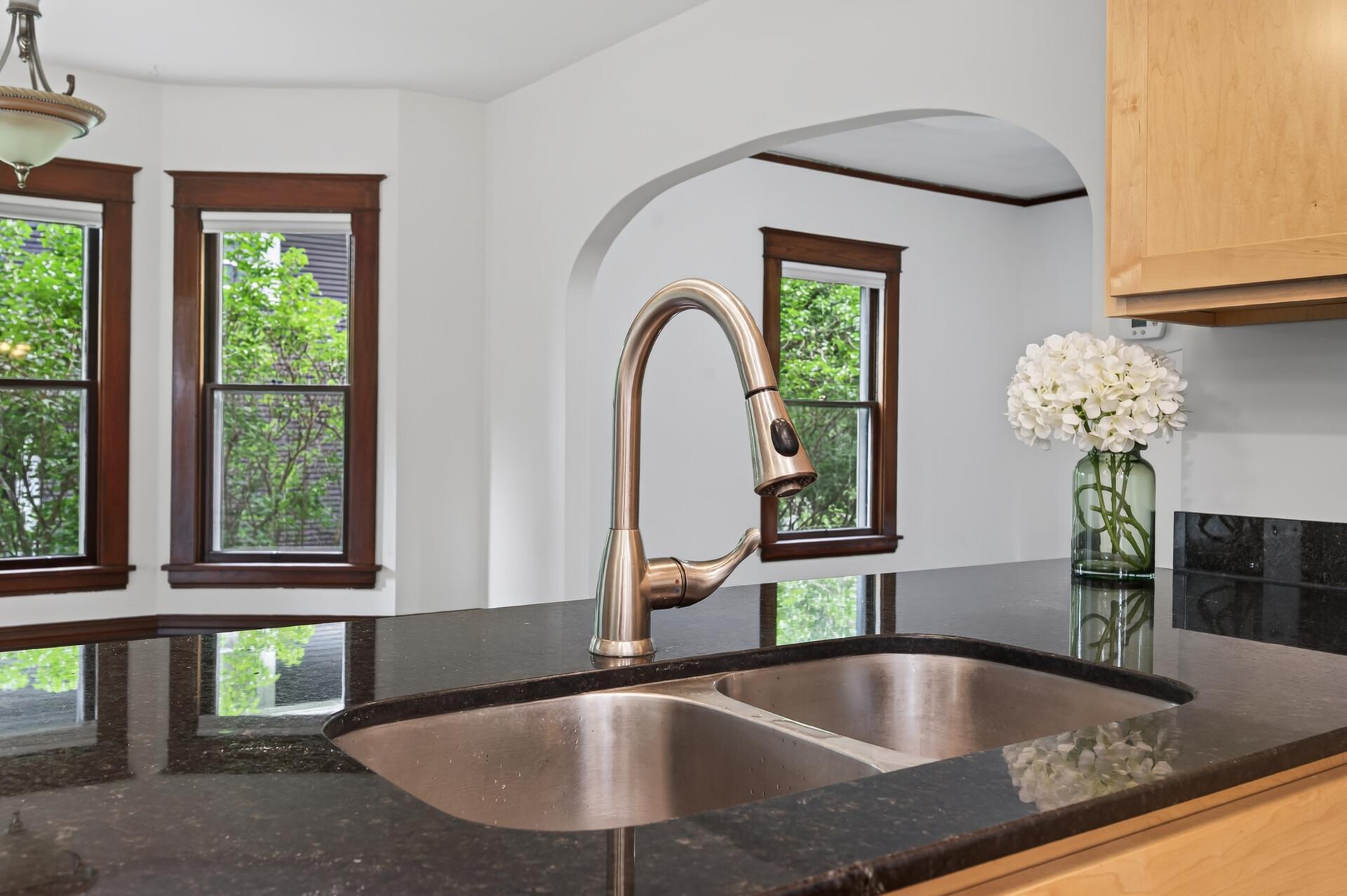 View of Residential at 2162 Dayton Avenue, Saint Paul MN 55104, Saint Paul (19 of 63) - Mike Wilen | Minnesota Team Real Estate