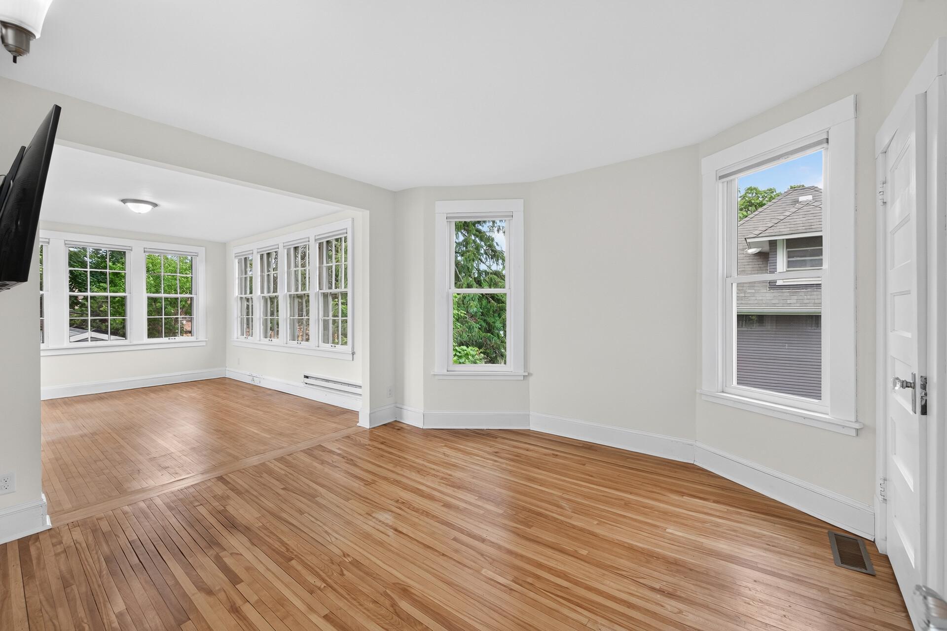 View of Residential at 2162 Dayton Avenue, Saint Paul MN 55104, Saint Paul (33 of 63) - Mike Wilen | Minnesota Team Real Estate