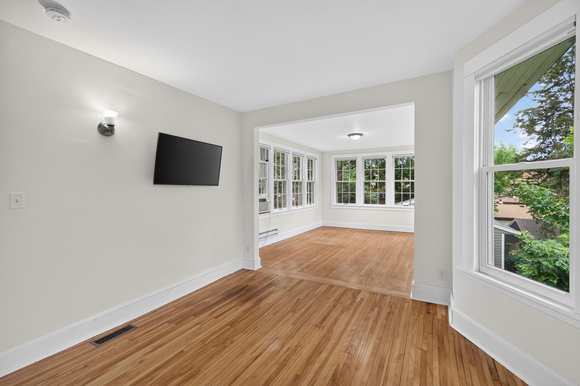 View of Residential at 2162 Dayton Avenue, Saint Paul MN 55104, Saint Paul (34 of 63) - Mike Wilen | Minnesota Team Real Estate