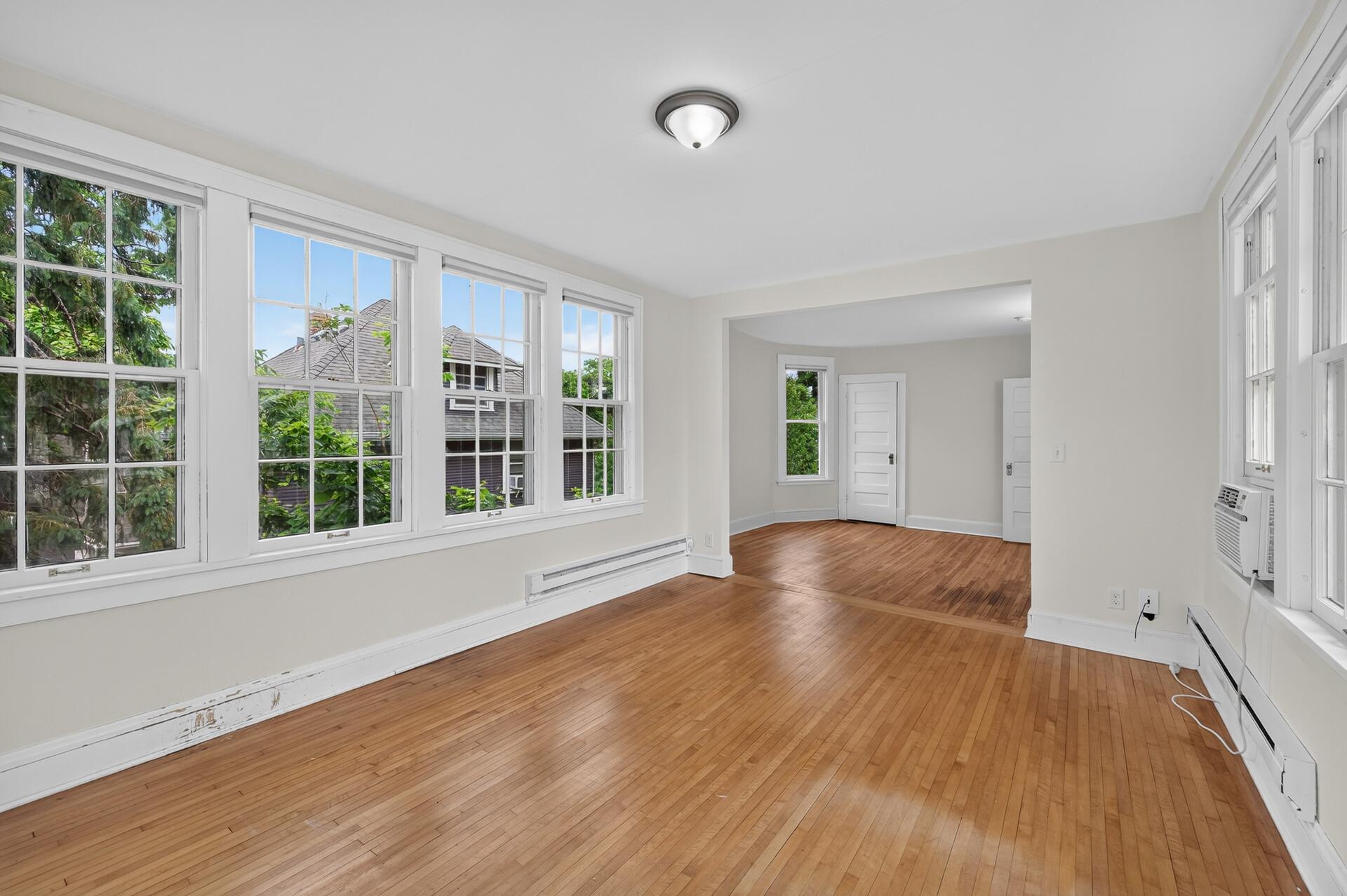 View of Residential at 2162 Dayton Avenue, Saint Paul MN 55104, Saint Paul (36 of 63) - Mike Wilen | Minnesota Team Real Estate