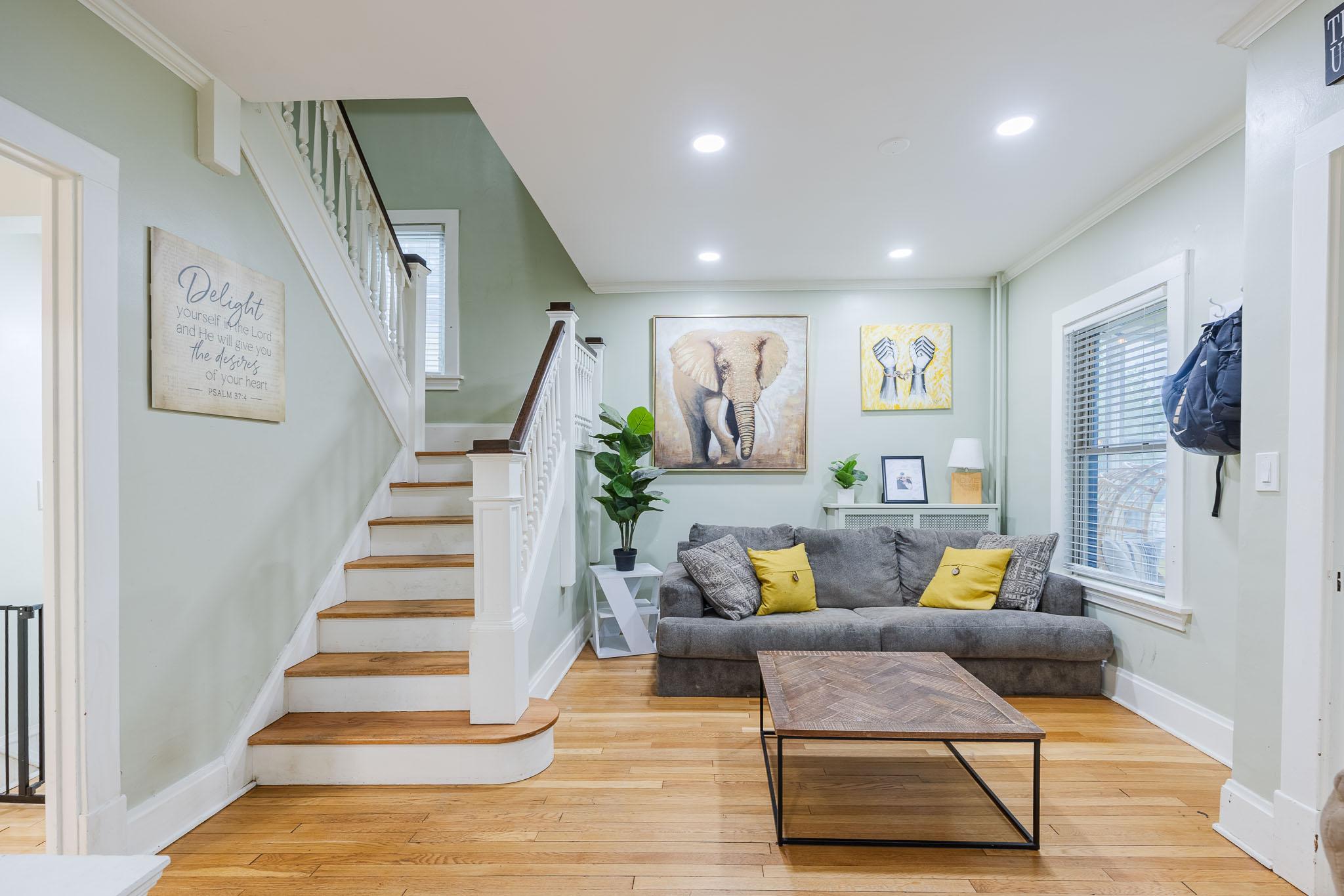 View of Residential at 2012 Selby Avenue, Saint Paul MN 55104, Saint Paul (11 of 47) - Mike Wilen | Minnesota Team Real Estate