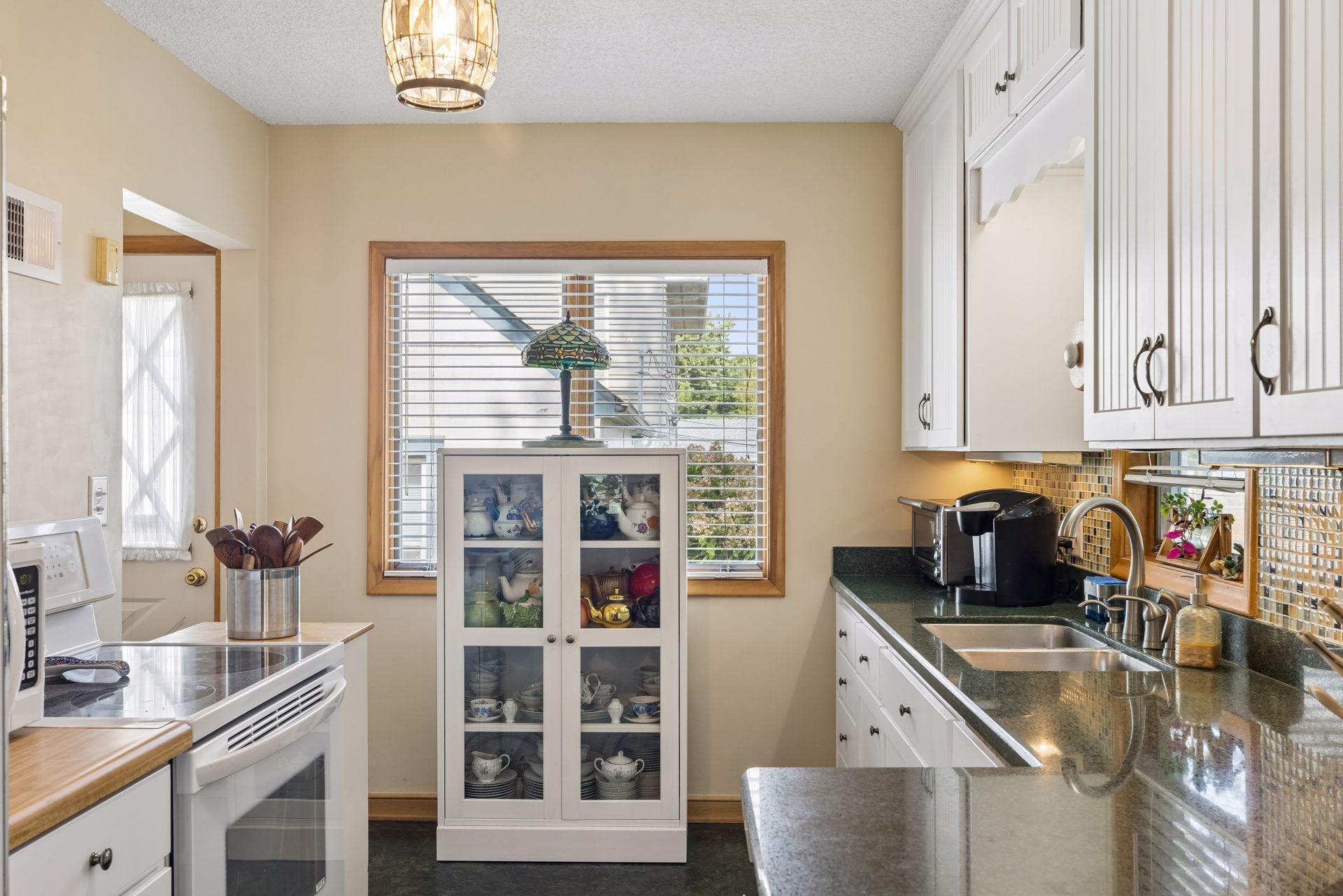 View of Residential at 1190 Ottawa Avenue, West Saint Paul MN 55118, West Saint Paul (13 of 39) - Mike Wilen | Minnesota Team Real Estate