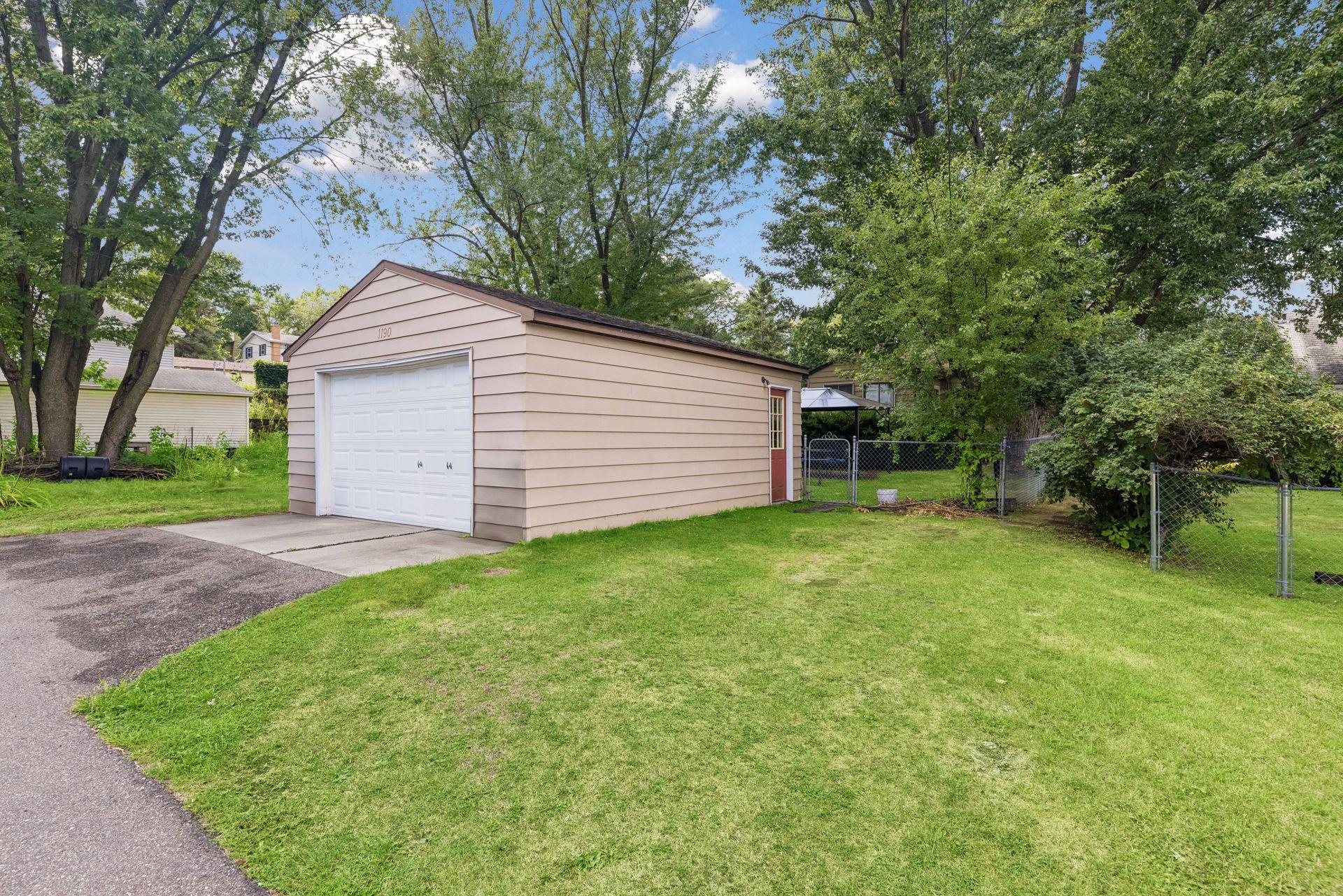 View of Residential at 1190 Ottawa Avenue, West Saint Paul MN 55118, West Saint Paul (32 of 39) - Mike Wilen | Minnesota Team Real Estate