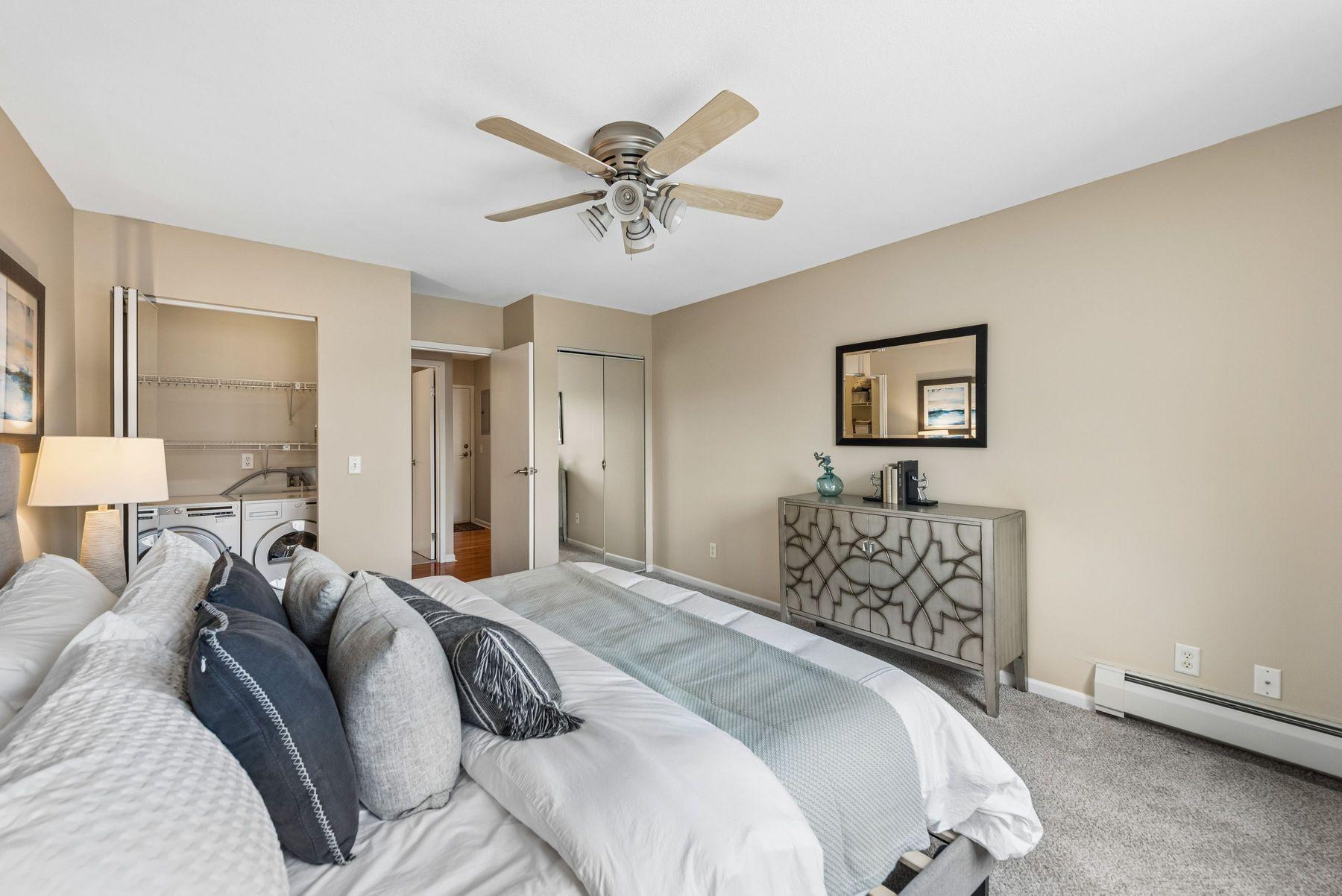 View of Residential at 3150 Excelsior Boulevard #401, Minneapolis MN 55416, Minneapolis (13 of 18) - Mike Wilen | Minnesota Team Real Estate
