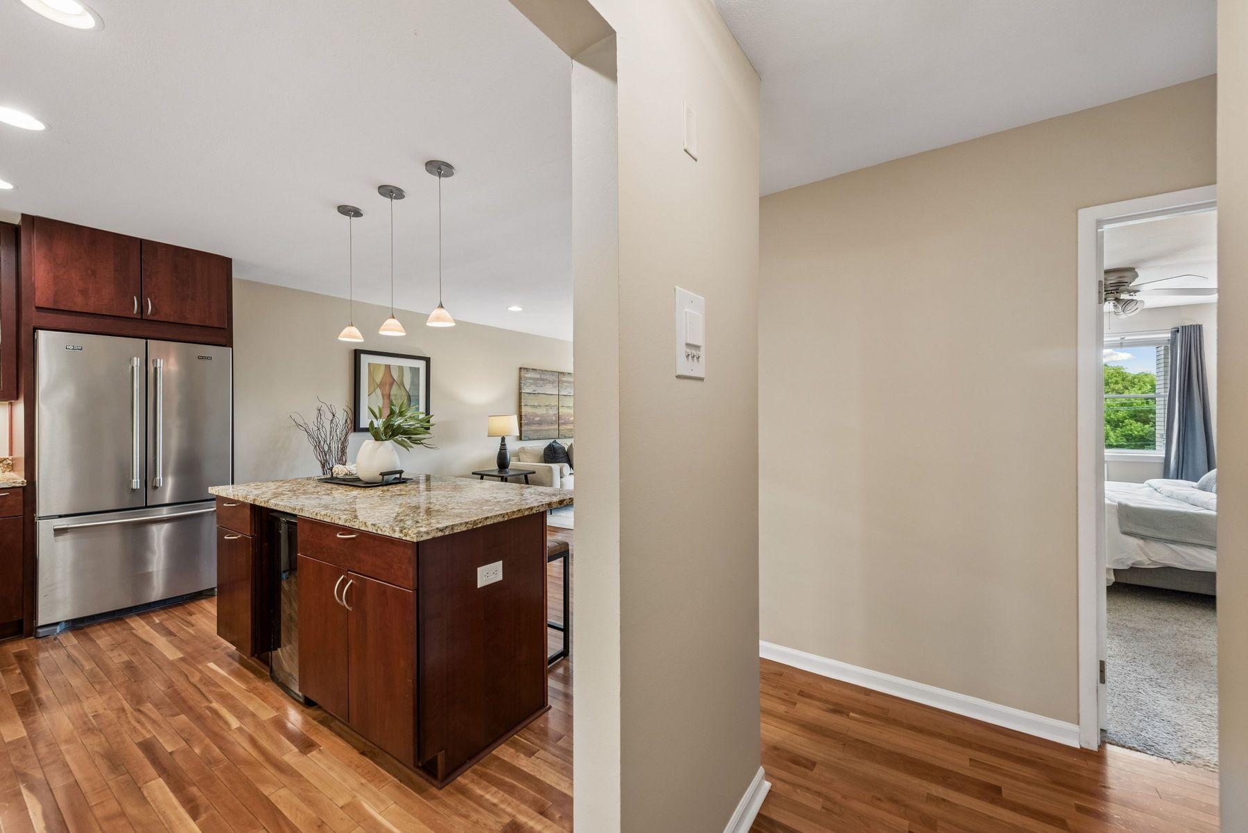 View of Residential at 3150 Excelsior Boulevard #401, Minneapolis MN 55416, Minneapolis (11 of 18) - Mike Wilen | Minnesota Team Real Estate