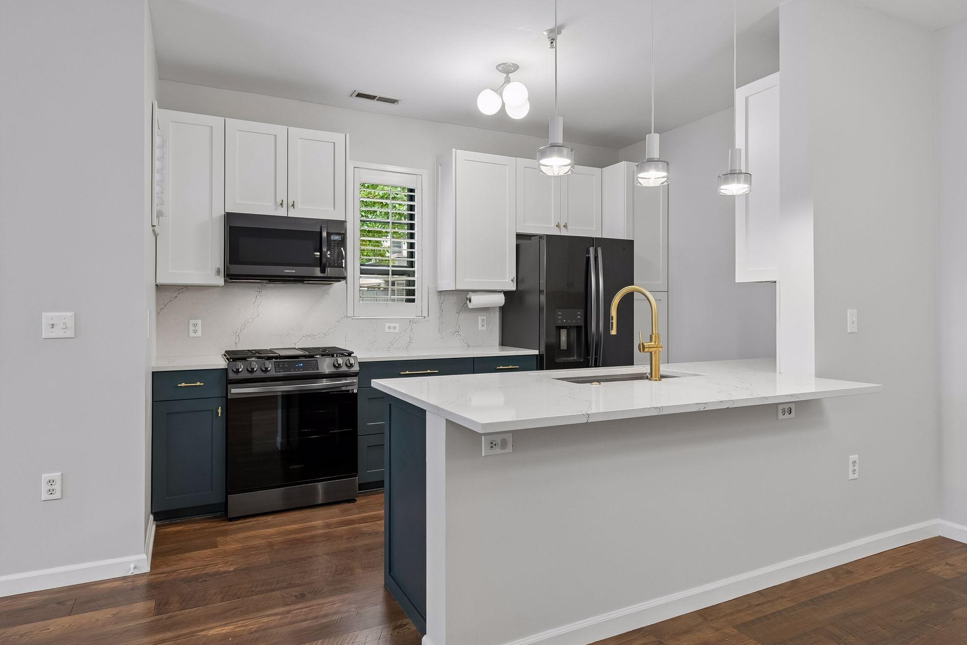 View of Residential at 2566 Ellis Avenue #104, Saint Paul MN 55114, Saint Paul (9 of 30) - Mike Wilen | Minnesota Team Real Estate