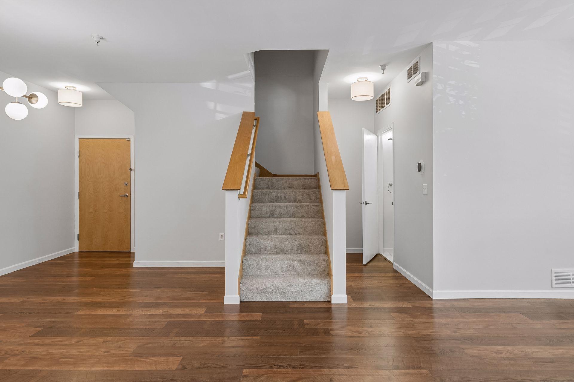 View of Residential at 2566 Ellis Avenue #104, Saint Paul MN 55114, Saint Paul (14 of 30) - Mike Wilen | Minnesota Team Real Estate