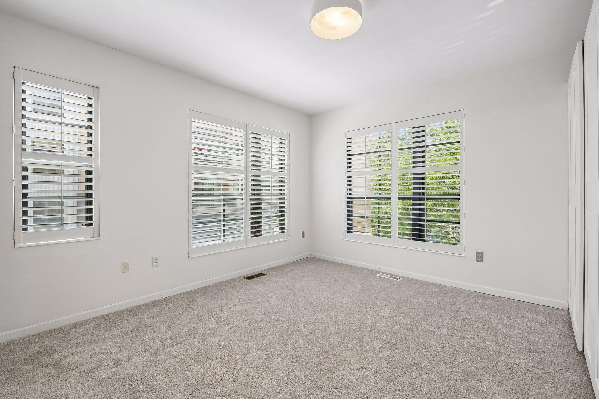 View of Residential at 2566 Ellis Avenue #104, Saint Paul MN 55114, Saint Paul (16 of 30) - Mike Wilen | Minnesota Team Real Estate