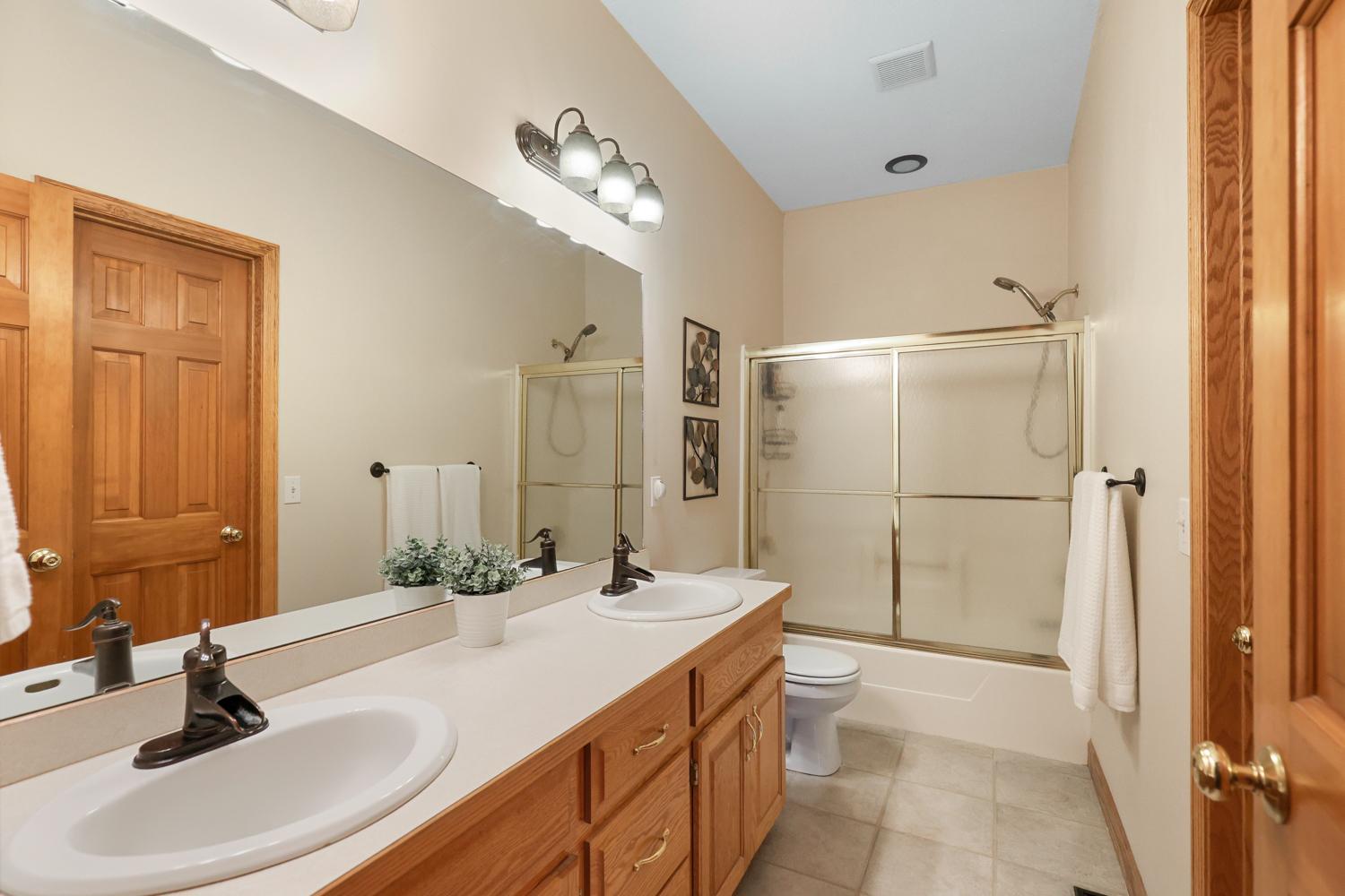View of Residential at 18949 Embry Avenue, Farmington MN 55024, Farmington (20 of 29) - Mike Wilen | Minnesota Team Real Estate