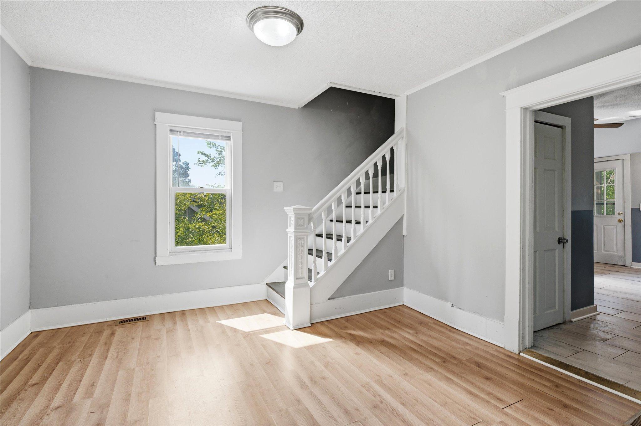 View of Residential at 1565 7th Street, Saint Paul MN 55106, Saint Paul (15 of 21) - Mike Wilen | Minnesota Team Real Estate