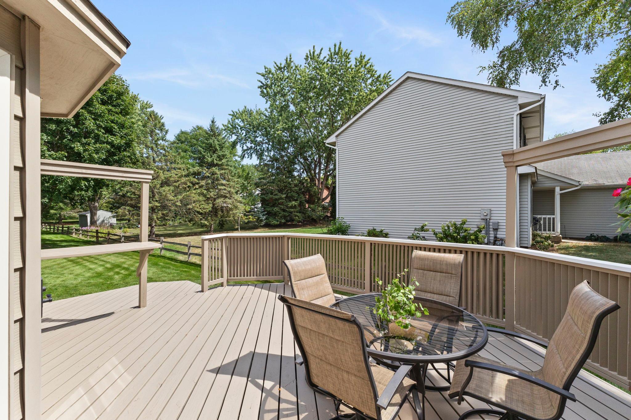 View of Residential at 987 Kettle Creek Road, Eagan MN 55123, Eagan (35 of 50) - Mike Wilen | Minnesota Team Real Estate