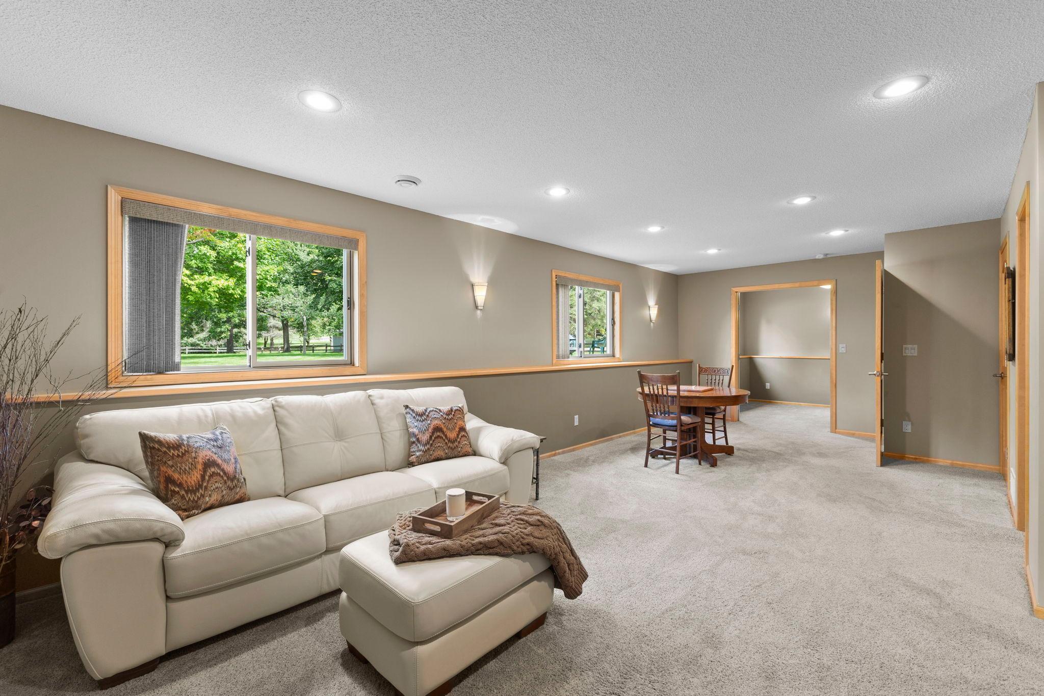 View of Residential at 987 Kettle Creek Road, Eagan MN 55123, Eagan (20 of 50) - Mike Wilen | Minnesota Team Real Estate