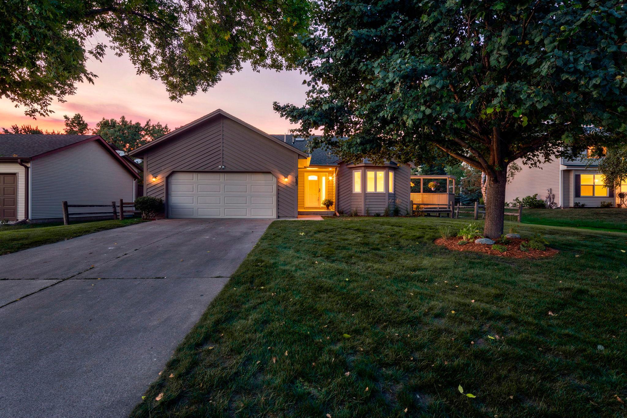 View of Residential at 987 Kettle Creek Road, Eagan MN 55123, Eagan (49 of 50) - Mike Wilen | Minnesota Team Real Estate