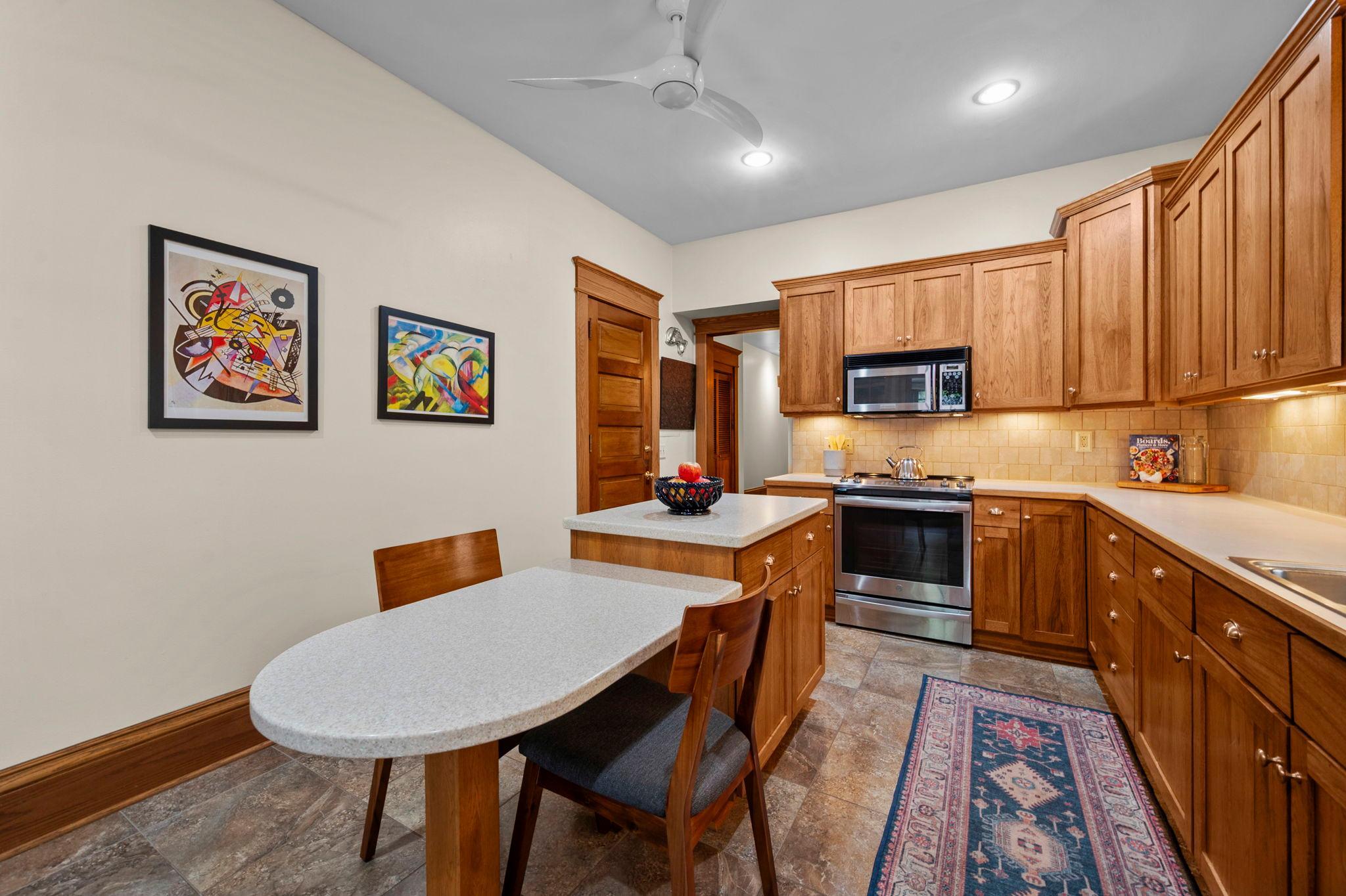 View of Residential at 294 Dayton Avenue #1E, Saint Paul MN 55102, Saint Paul (16 of 46) - Mike Wilen | Minnesota Team Real Estate
