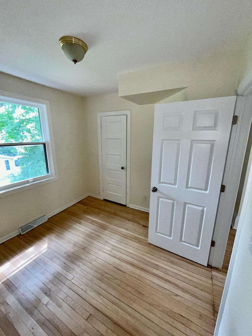 View of Residential at 2807 Colfax Avenue, Minneapolis MN 55411, Minneapolis (22 of 25) - Mike Wilen | Minnesota Team Real Estate