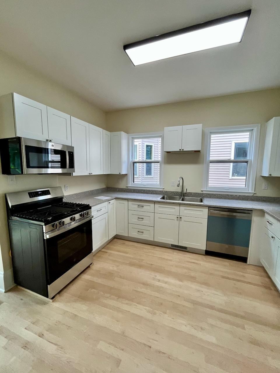 View of Residential at 2807 Colfax Avenue, Minneapolis MN 55411, Minneapolis (7 of 25) - Mike Wilen | Minnesota Team Real Estate