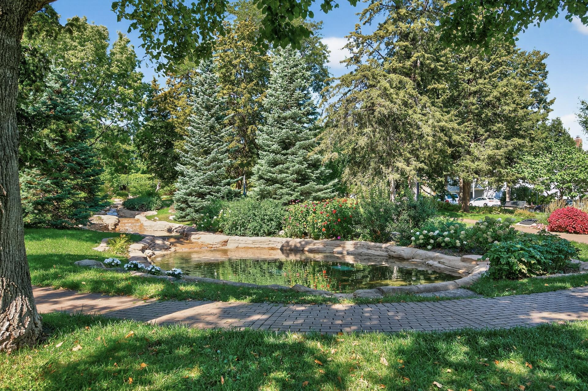 View of Residential at 821 Douglas Avenue #204, Minneapolis MN 55403, Minneapolis (26 of 29) - Mike Wilen | Minnesota Team Real Estate