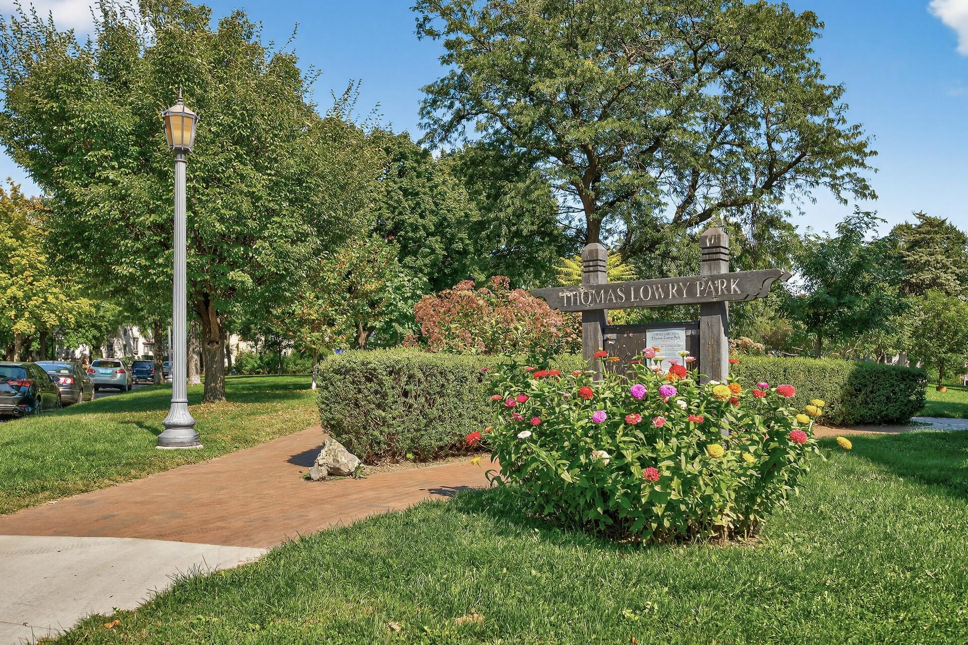 View of Residential at 821 Douglas Avenue #204, Minneapolis MN 55403, Minneapolis (27 of 29) - Mike Wilen | Minnesota Team Real Estate