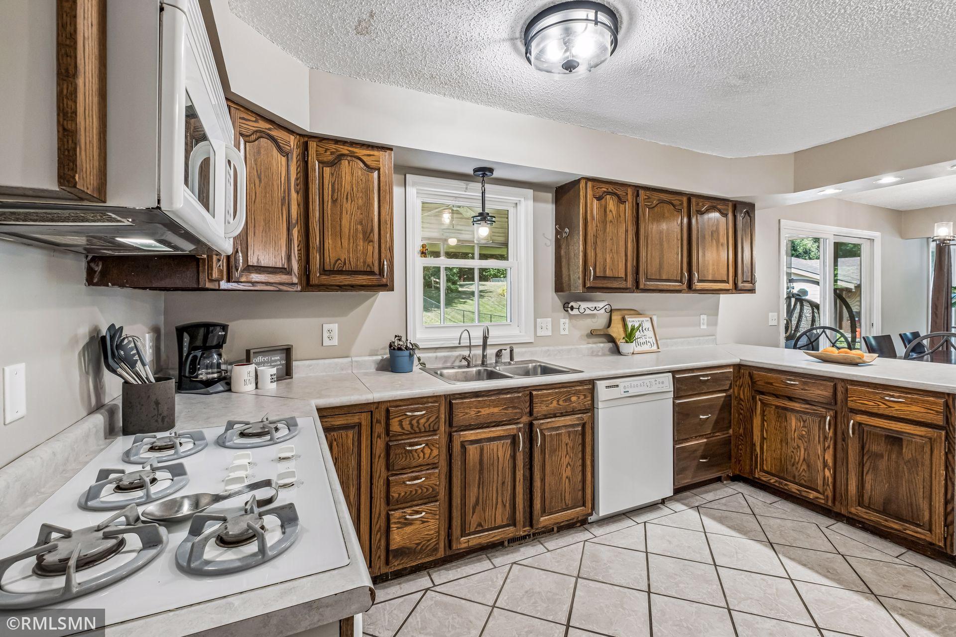 View of Residential at 1440 Valley View Road, Chaska MN 55318, Chaska (14 of 45) - Mike Wilen | Minnesota Team Real Estate