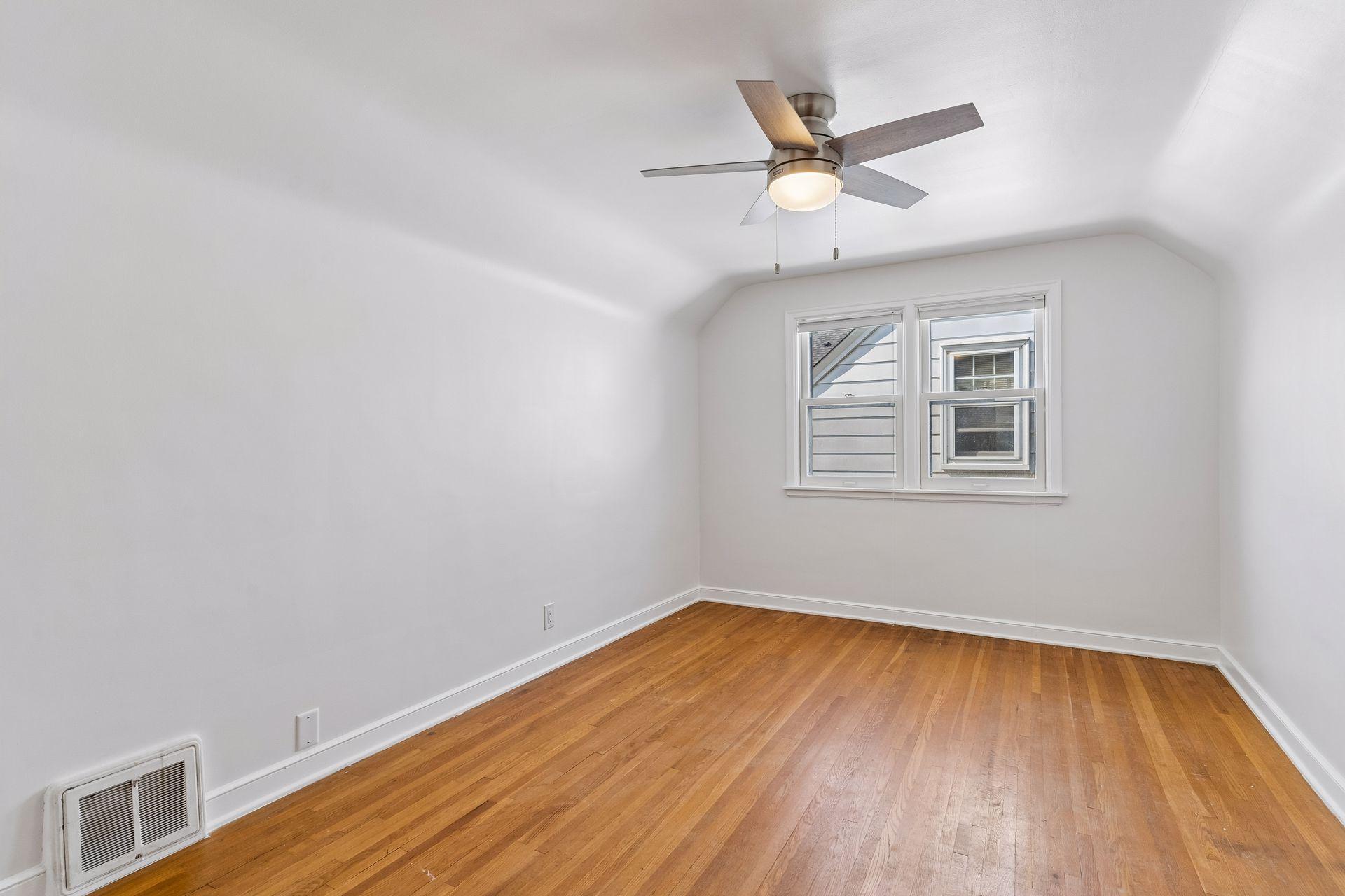 View of Residential at 5412 Nokomis Avenue, Minneapolis MN 55417, Minneapolis (23 of 39) - Mike Wilen | Minnesota Team Real Estate