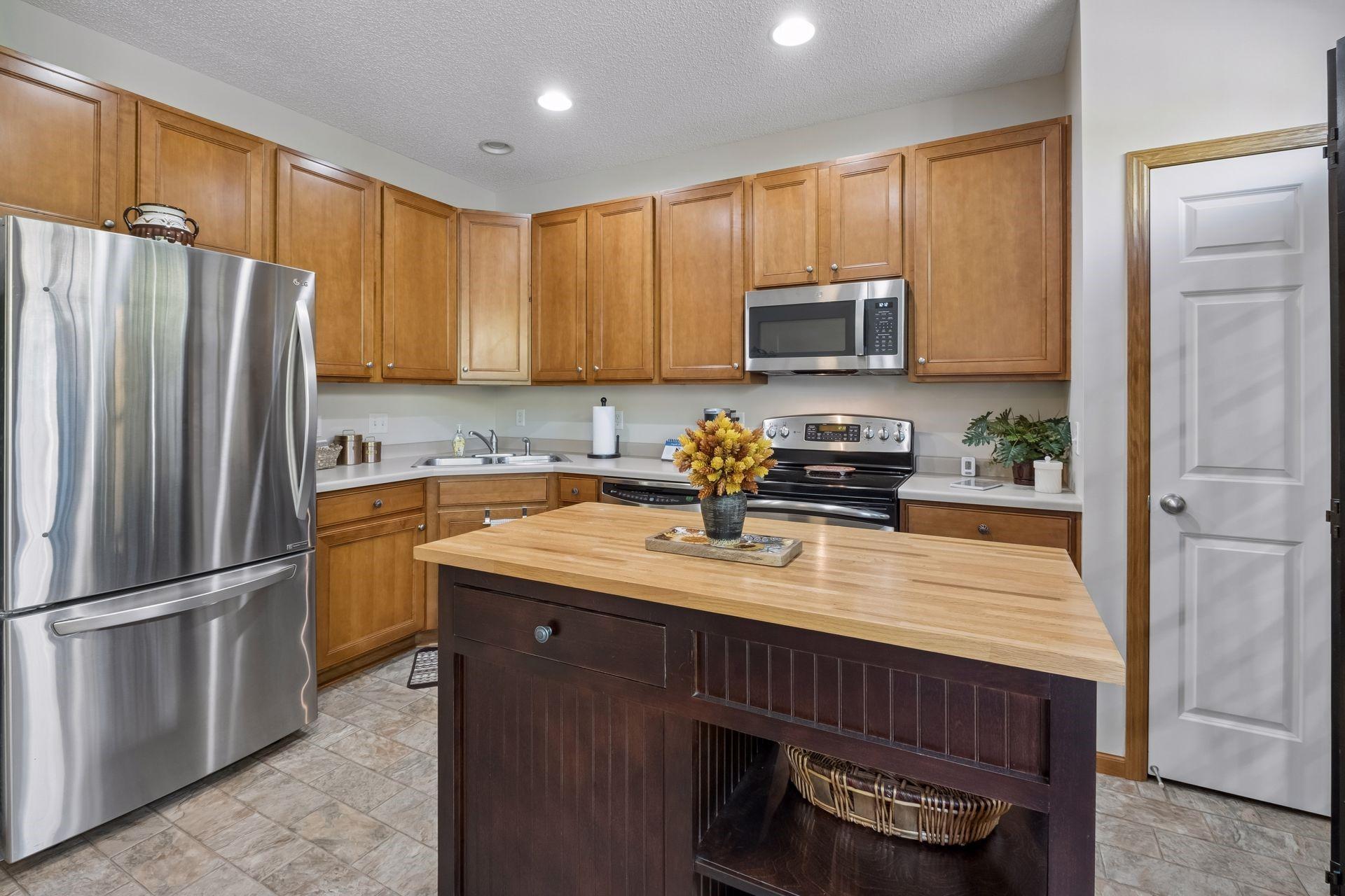 View of Residential at 4570 Bulrush Boulevard, Shakopee MN 55379, Shakopee (9 of 37) - Mike Wilen | Minnesota Team Real Estate