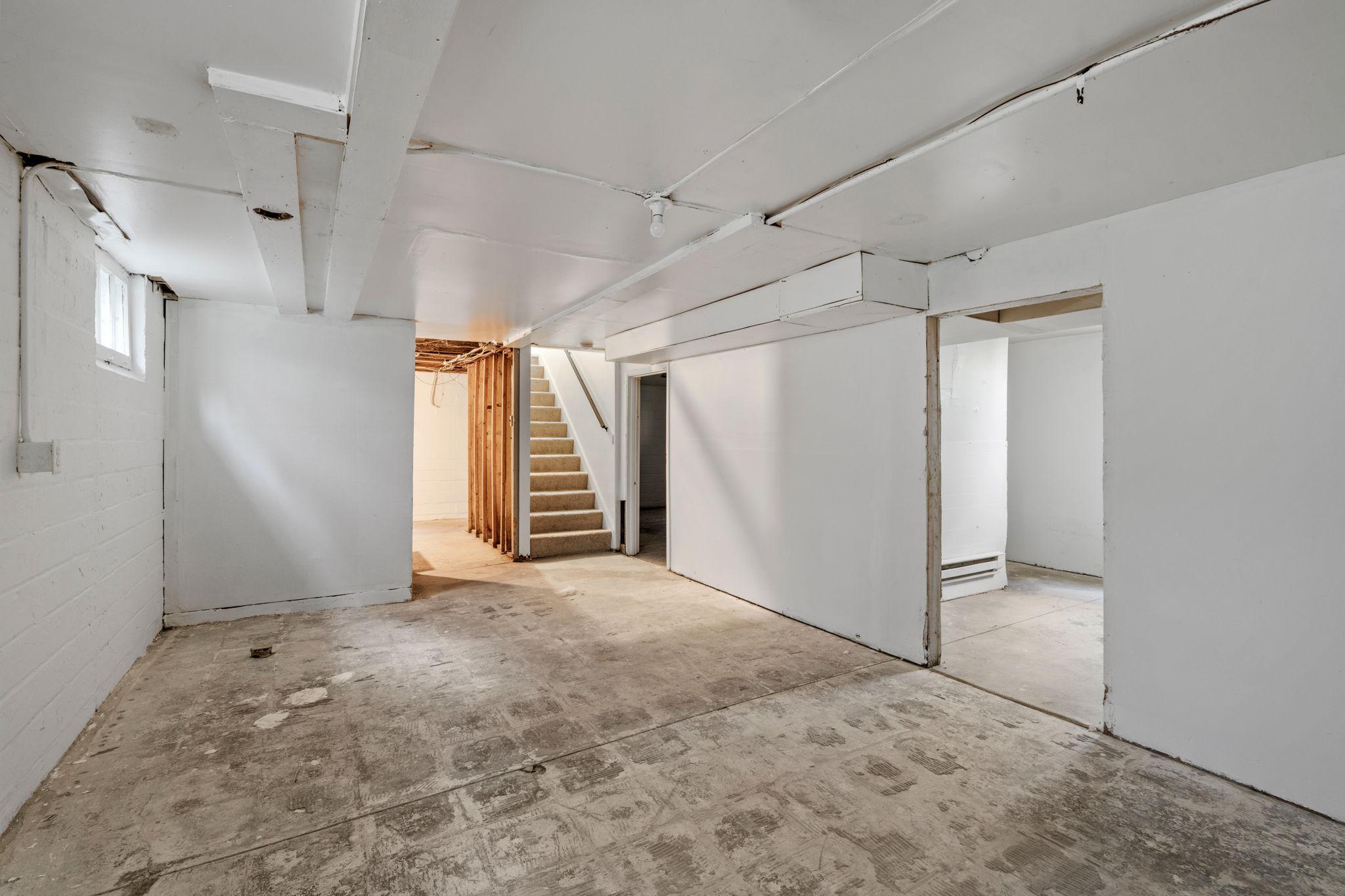 View of Residential at 3447 James Avenue, Minneapolis MN 55412, Minneapolis (27 of 30) - Mike Wilen | Minnesota Team Real Estate