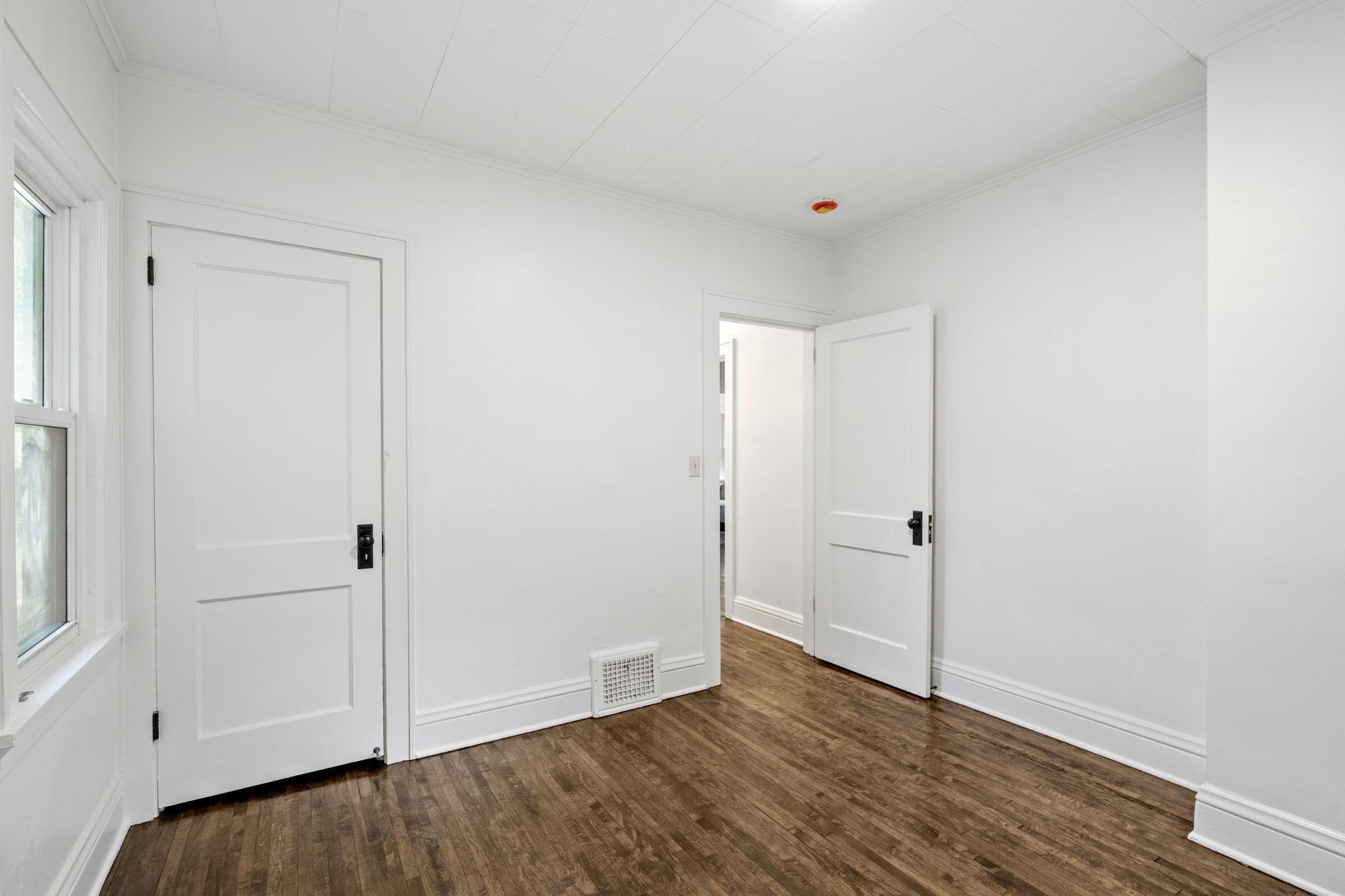 View of Residential at 3447 James Avenue, Minneapolis MN 55412, Minneapolis (20 of 30) - Mike Wilen | Minnesota Team Real Estate